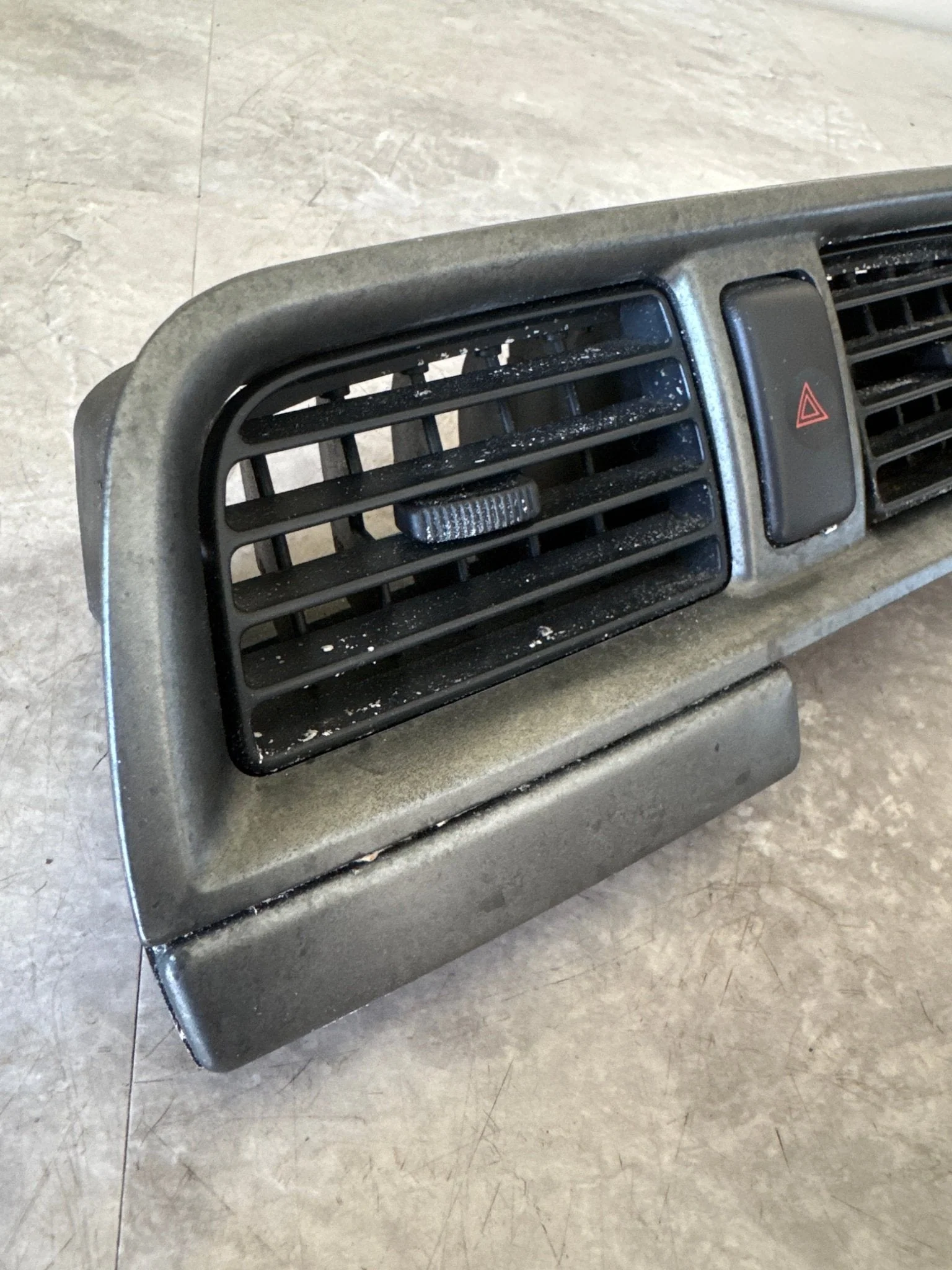 2002-2004 Subaru Impreza WRX STi OEM Center VENT Center DASH VENT AC Heater (04 STi J4 - Image 2