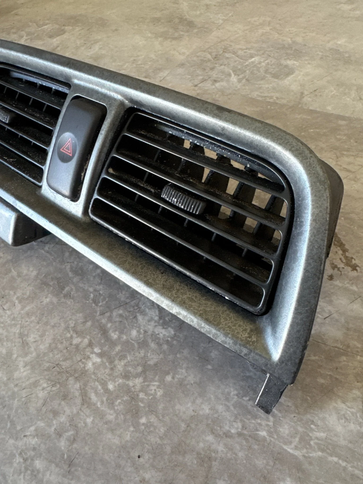 2002-2004 Subaru Impreza WRX STi OEM Center VENT Center DASH VENT AC Heater (04 STi J4 - Image 3