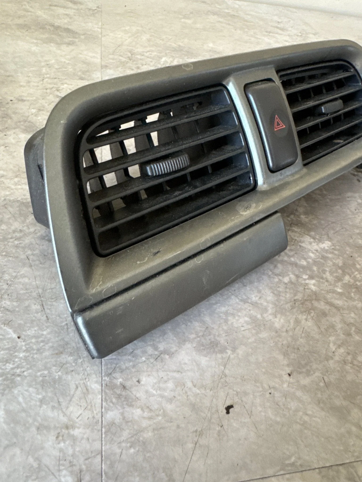 2002-2004 Subaru Impreza WRX STi OEM Center VENT Center DASH VENT AC Heater (04 WRX J4 - Image 2