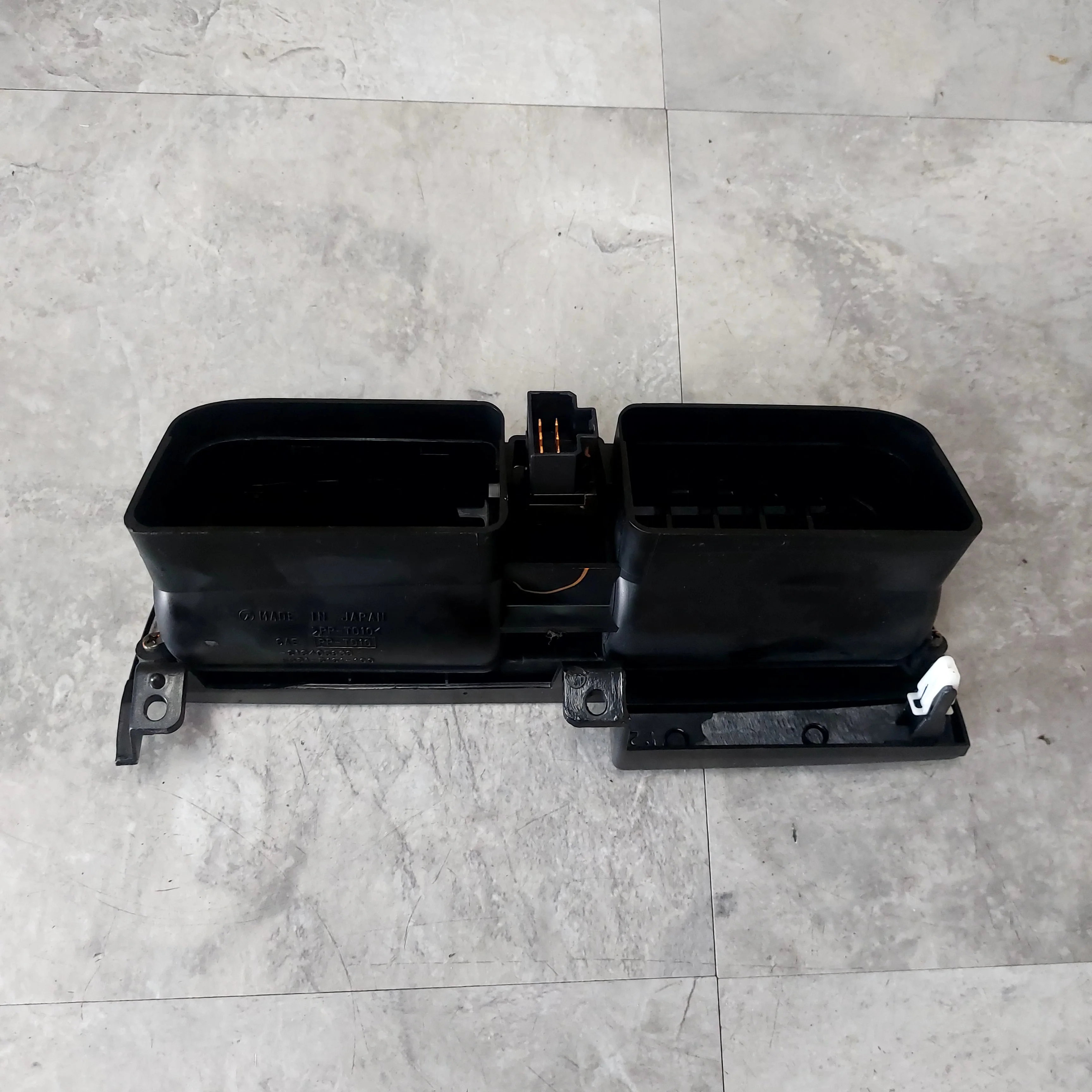 2002-2004 Subaru Impreza WRX STi OEM Center VENT Center DASH VENT AC Heater J4 - Image 4
