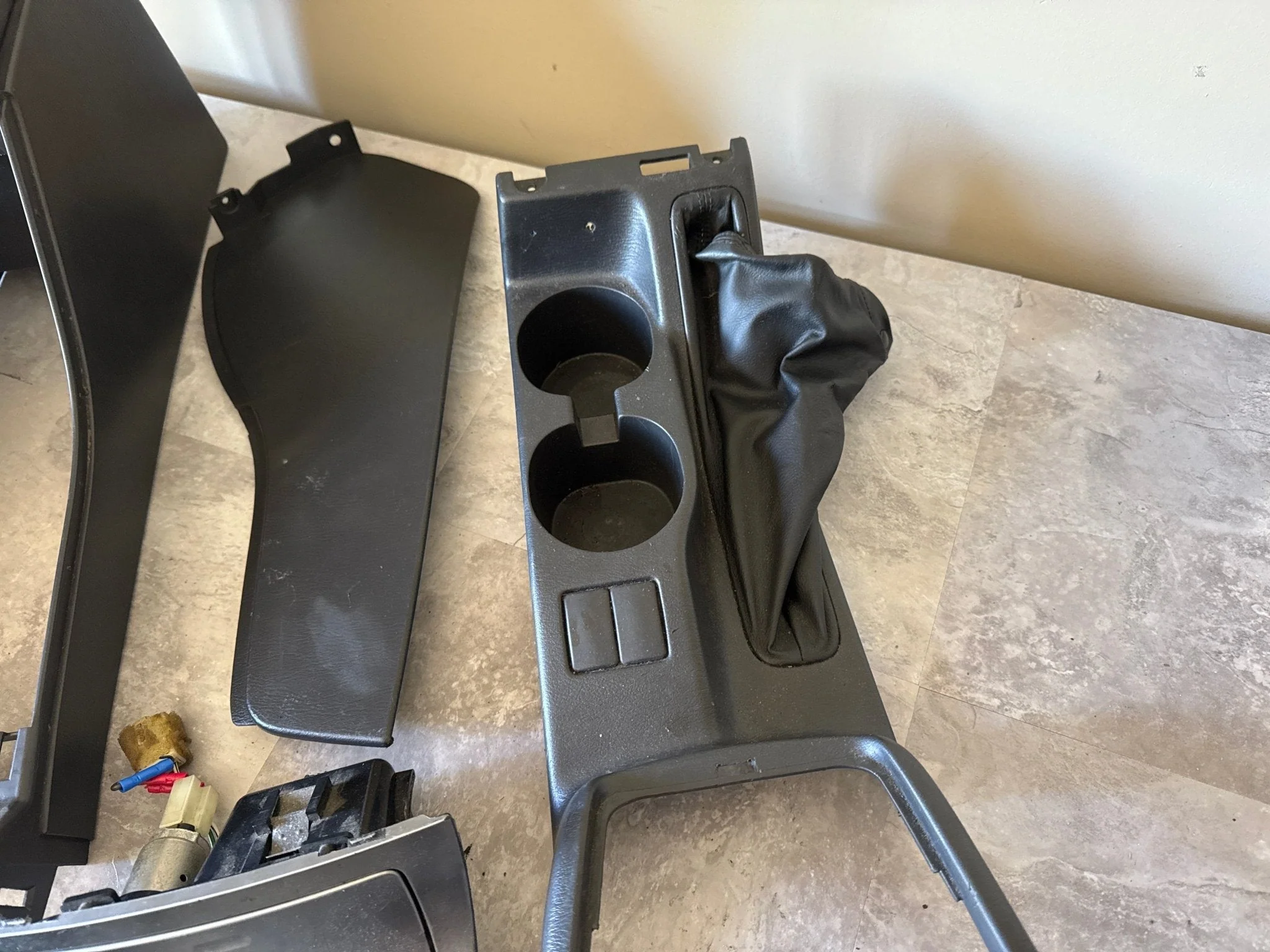 2005-2007 Subaru WRX STi Center OEM Console Shifter TRIM E Brake SWAP 6MT - Image 4