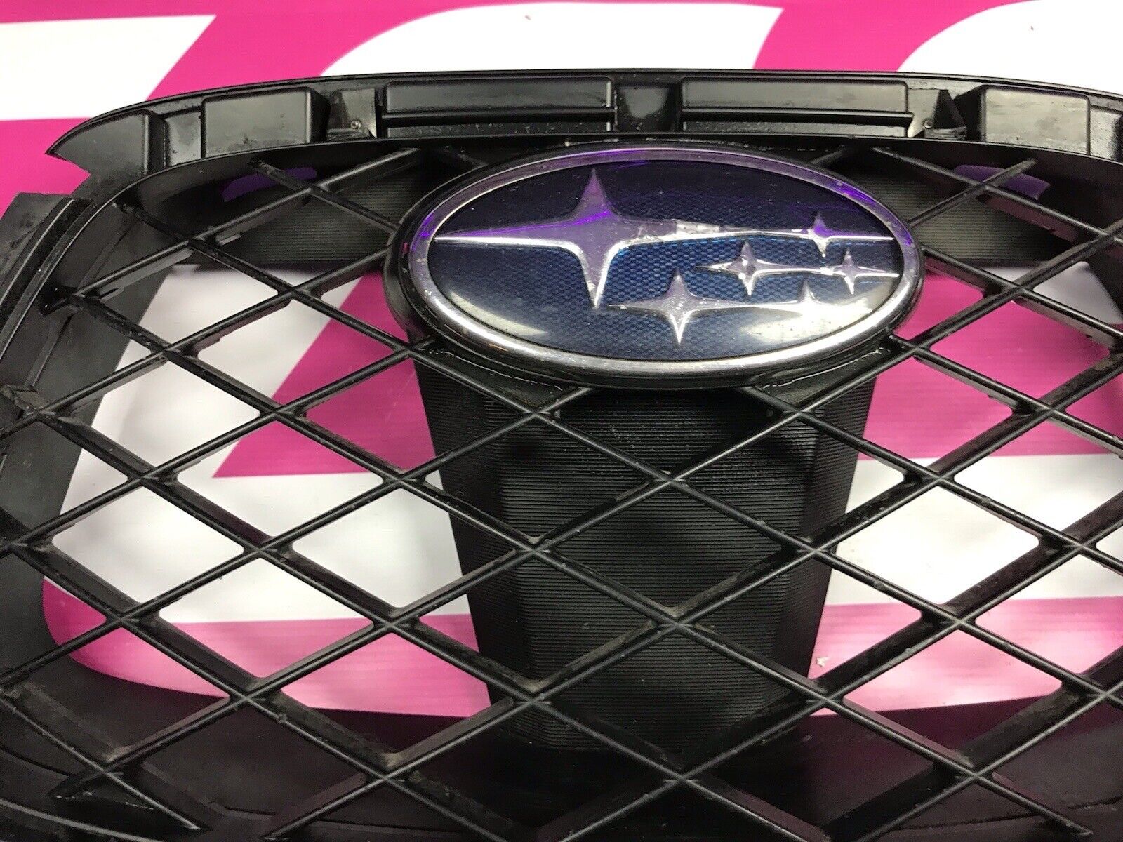 2006-2007 Subaru Impreza WRX STi OEM Center Grille Piece W/emblem - Image 3