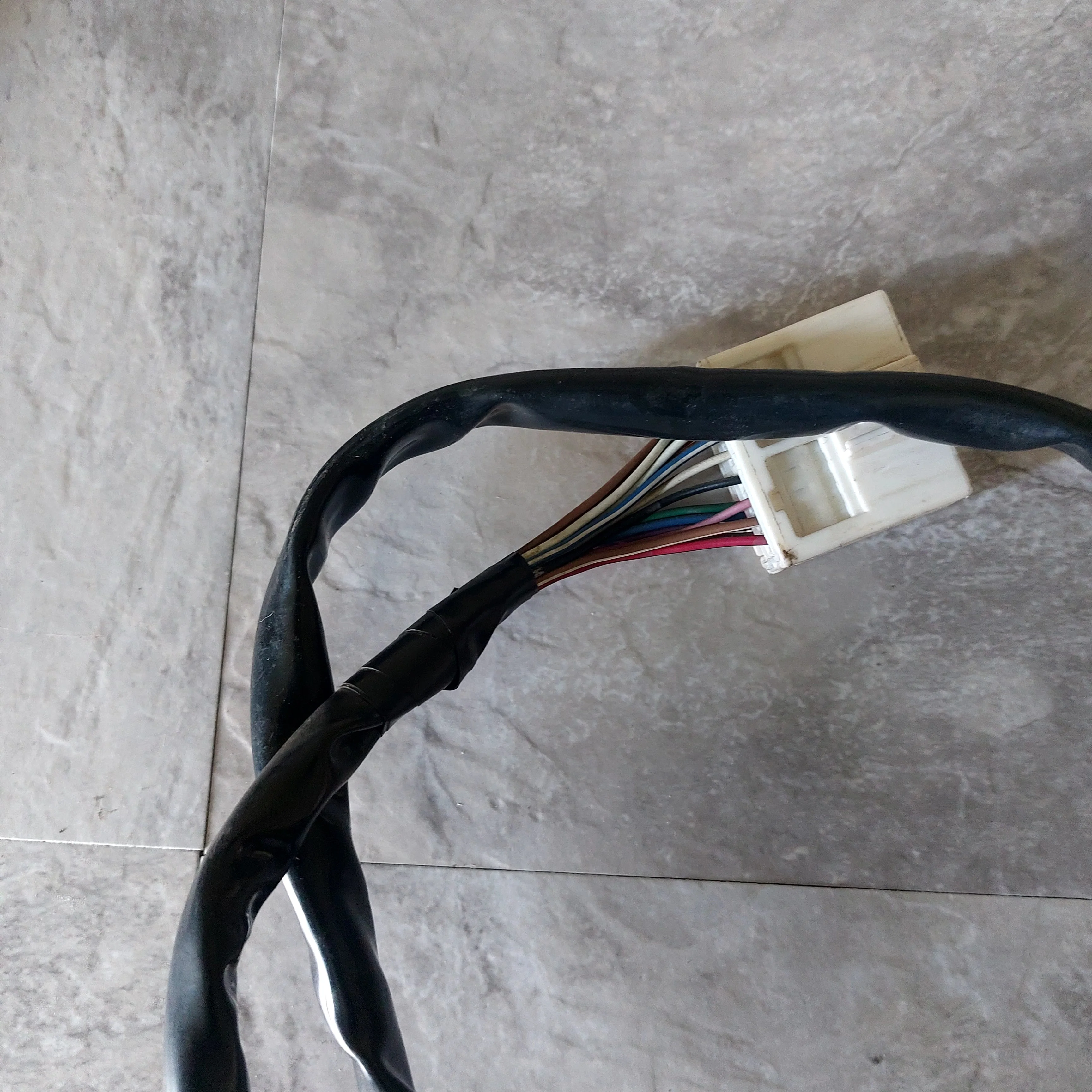 1997-2004 OEM Subwoofer Extension Cable - Image 5