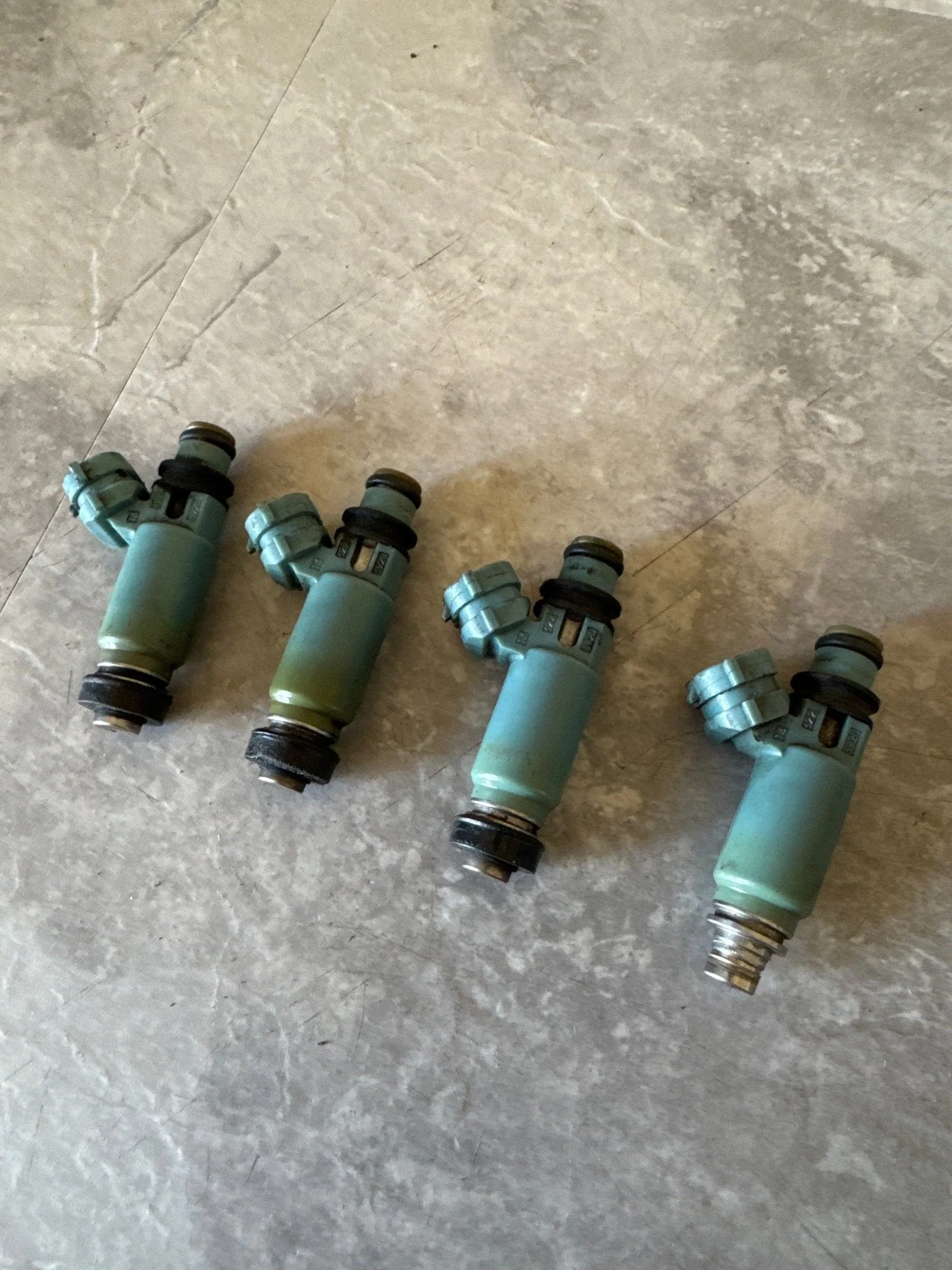 2002 Subaru Impreza WRX OEM -05 Top Feed Fuel Injectors Blue X4 (02 WRX J3