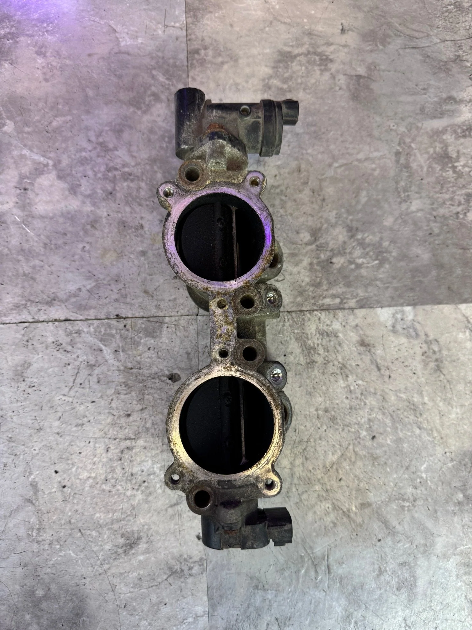 2002-2003 Subaru Impreza WRX Engine OEM Intake Manifold TGV C2 - Image 2
