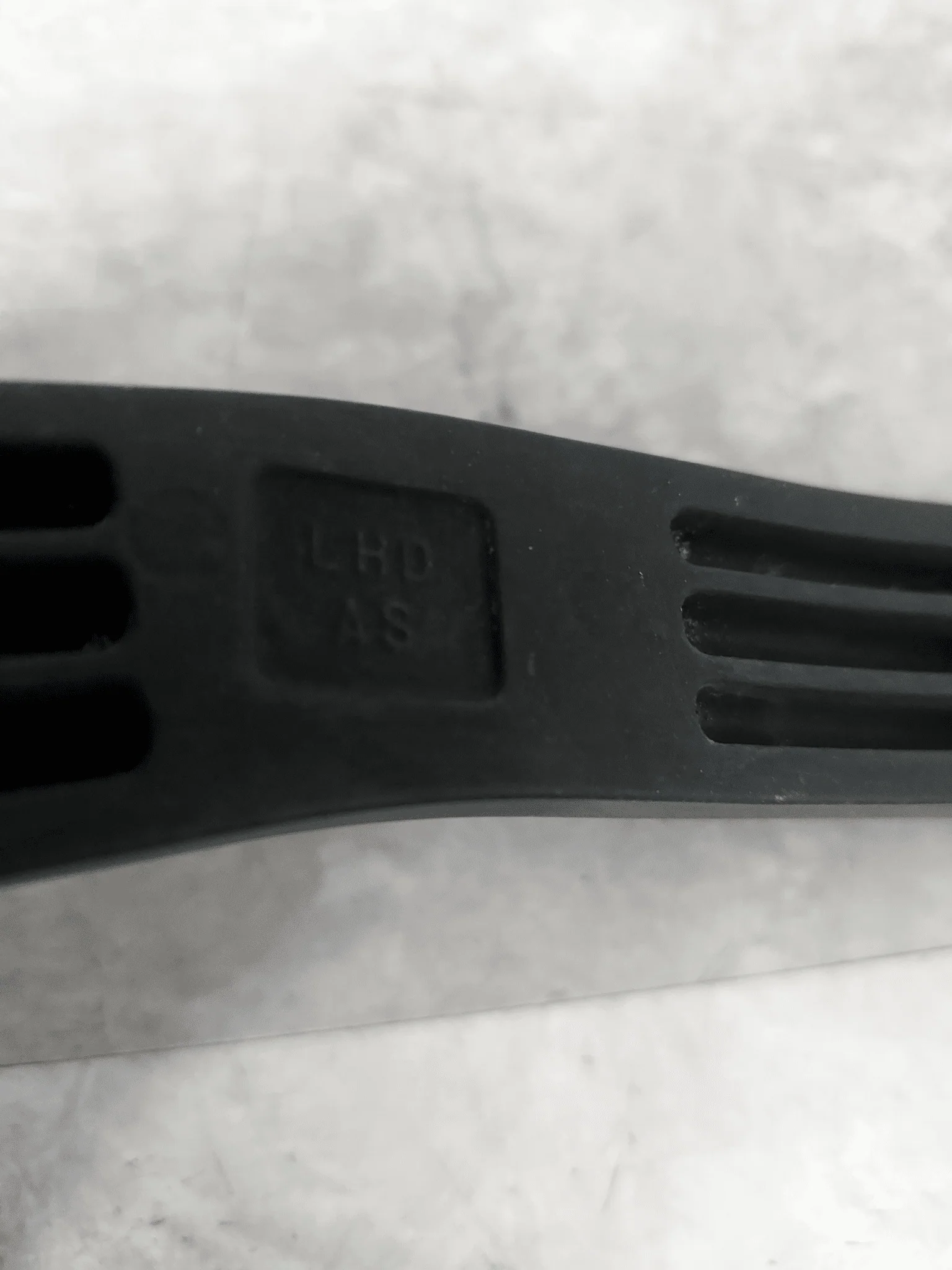 2002-2003 Subaru Impreza WRX OEM Windshield Wiper Arm Blade Pass Side L4 - Image 8