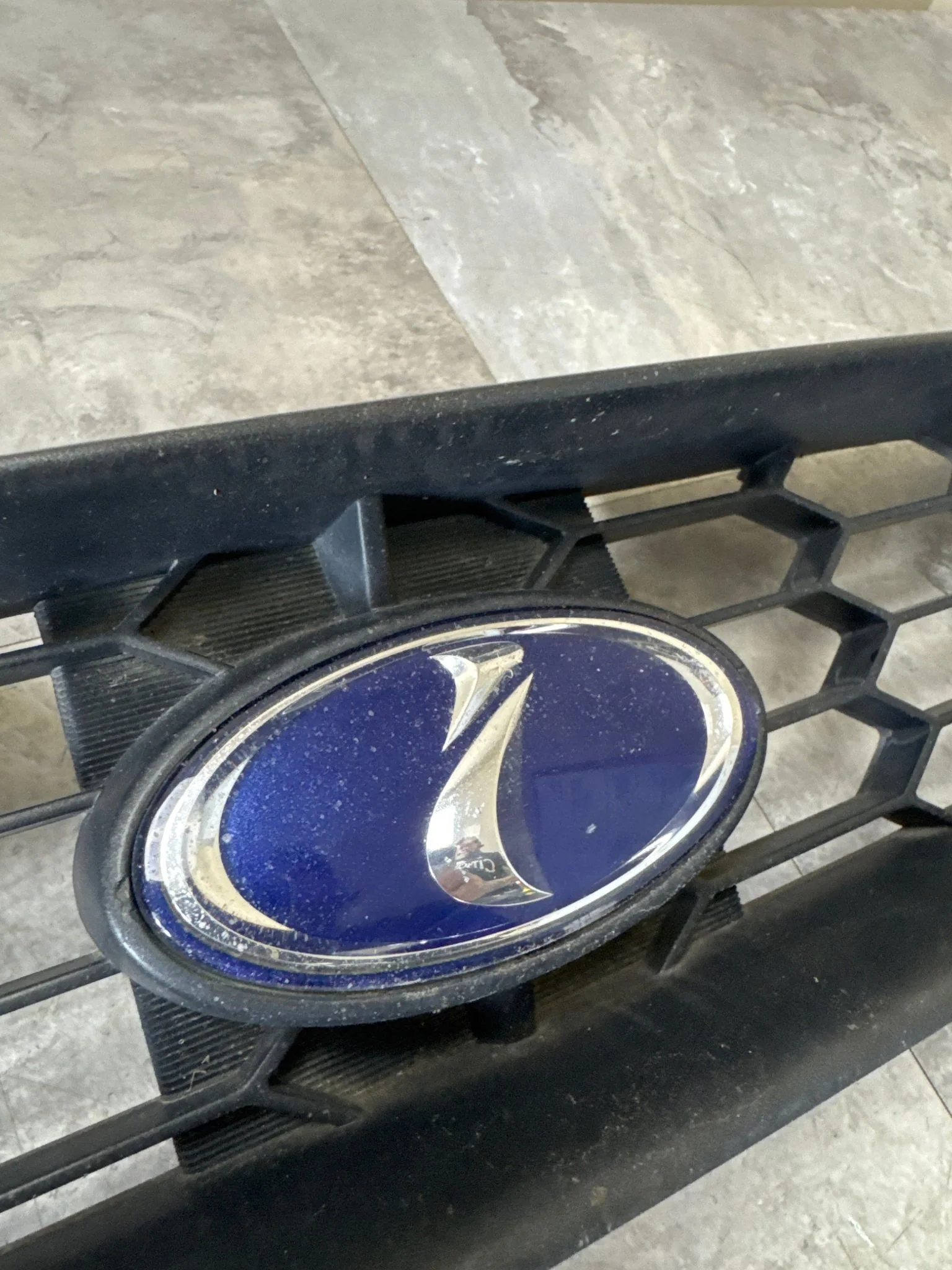 2002-2003 Subaru WRX Front Grille OEM Assembly (JDM Impreza Badge) D3 - Image 2