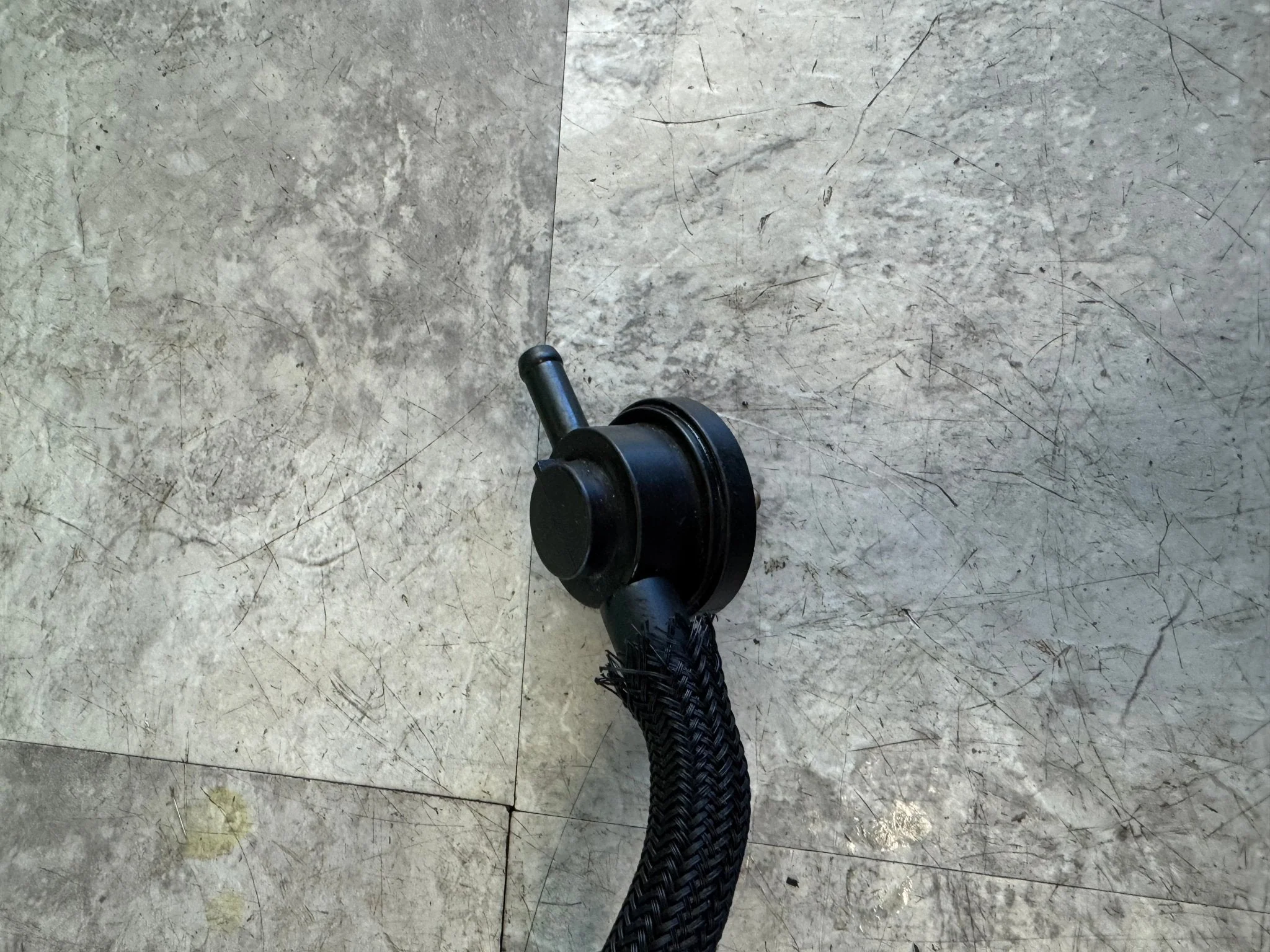 2002-2006 Subaru WRX STi OEM Evap Purge Mushroom Valve K2q - Image 2