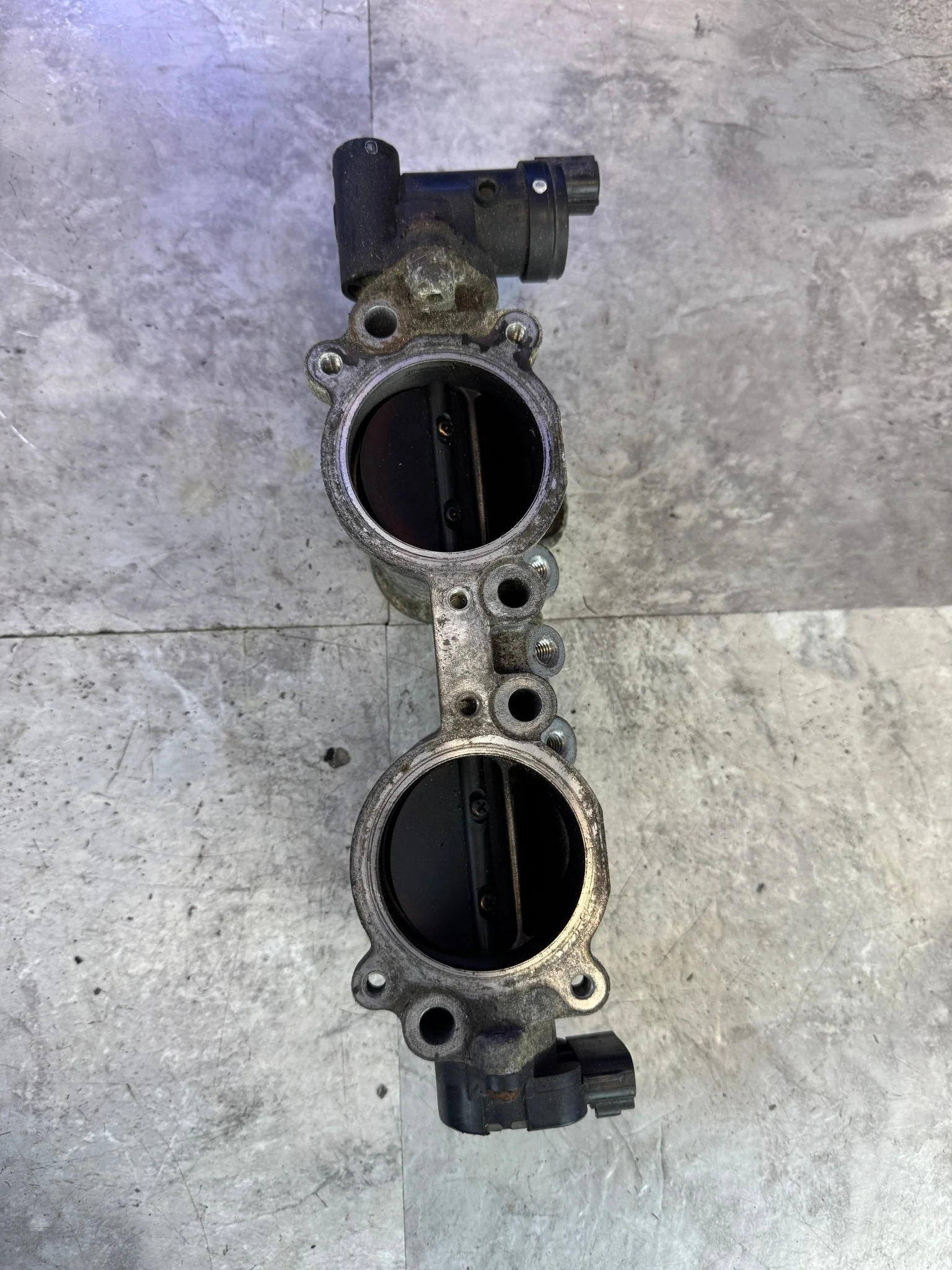 2002-2007 Subaru Impreza WRX STi Engine OEM Intake Manifold TGV C2 - Image 2