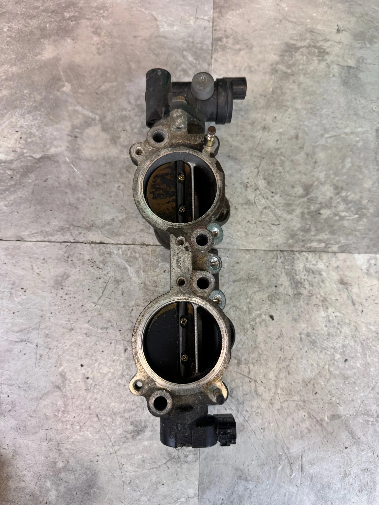 2002-2007 Subaru Impreza WRX STi Engine OEM Intake Manifold TGV C2 - Image 2