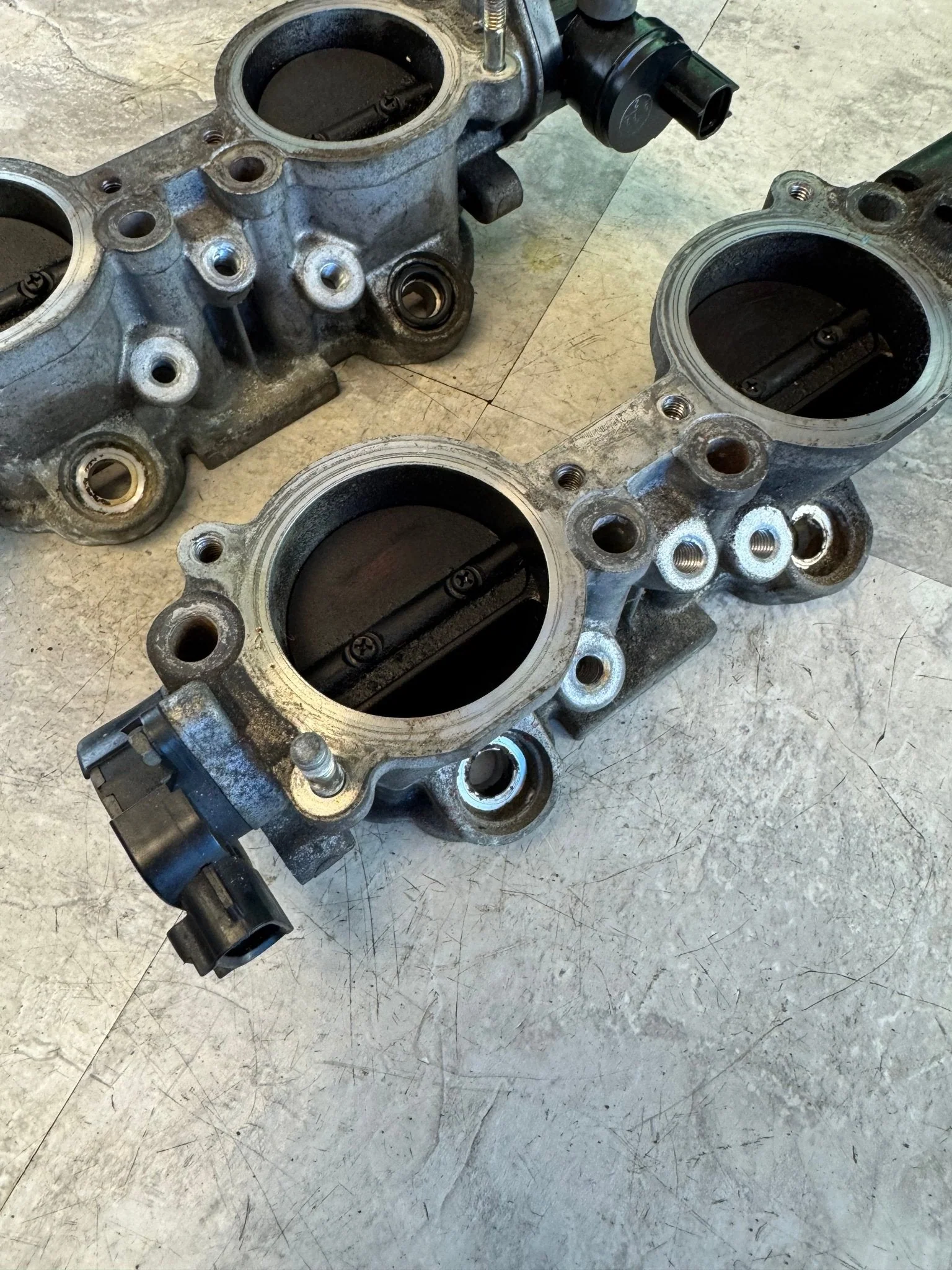 2002-2007 Subaru Impreza WRX STi Engine OEM Intake Manifold TGV C2 - Image 3