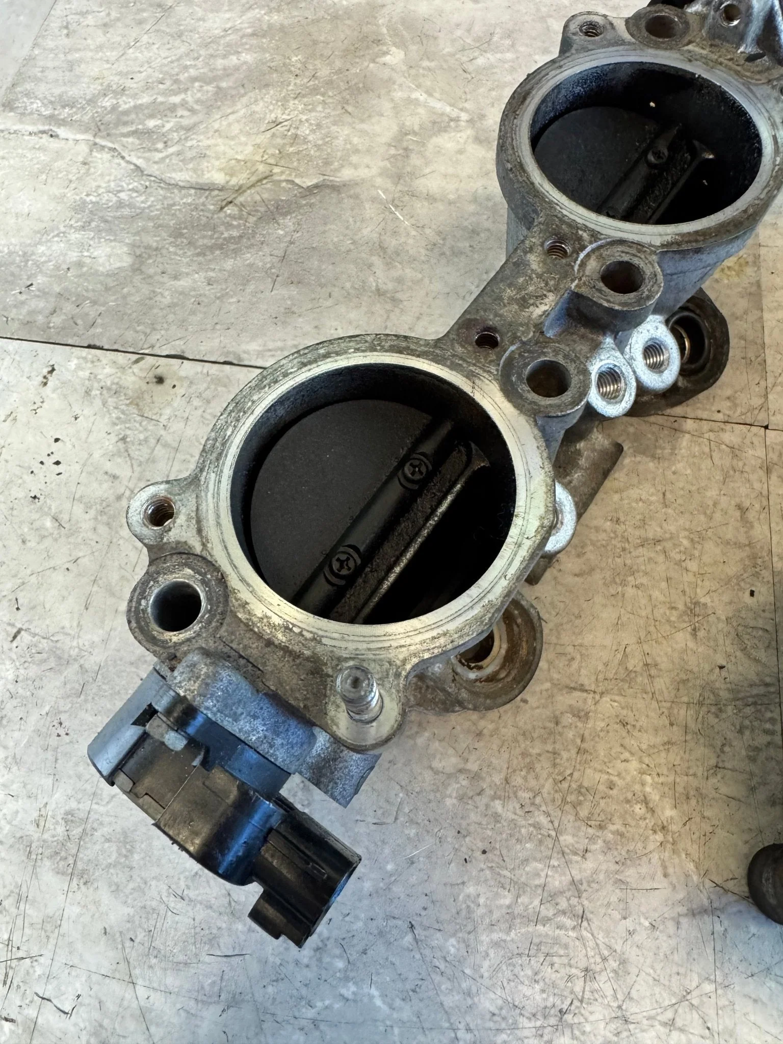 2002-2007 Subaru Impreza WRX STi Engine OEM Intake Manifold TGV C2 - Image 4