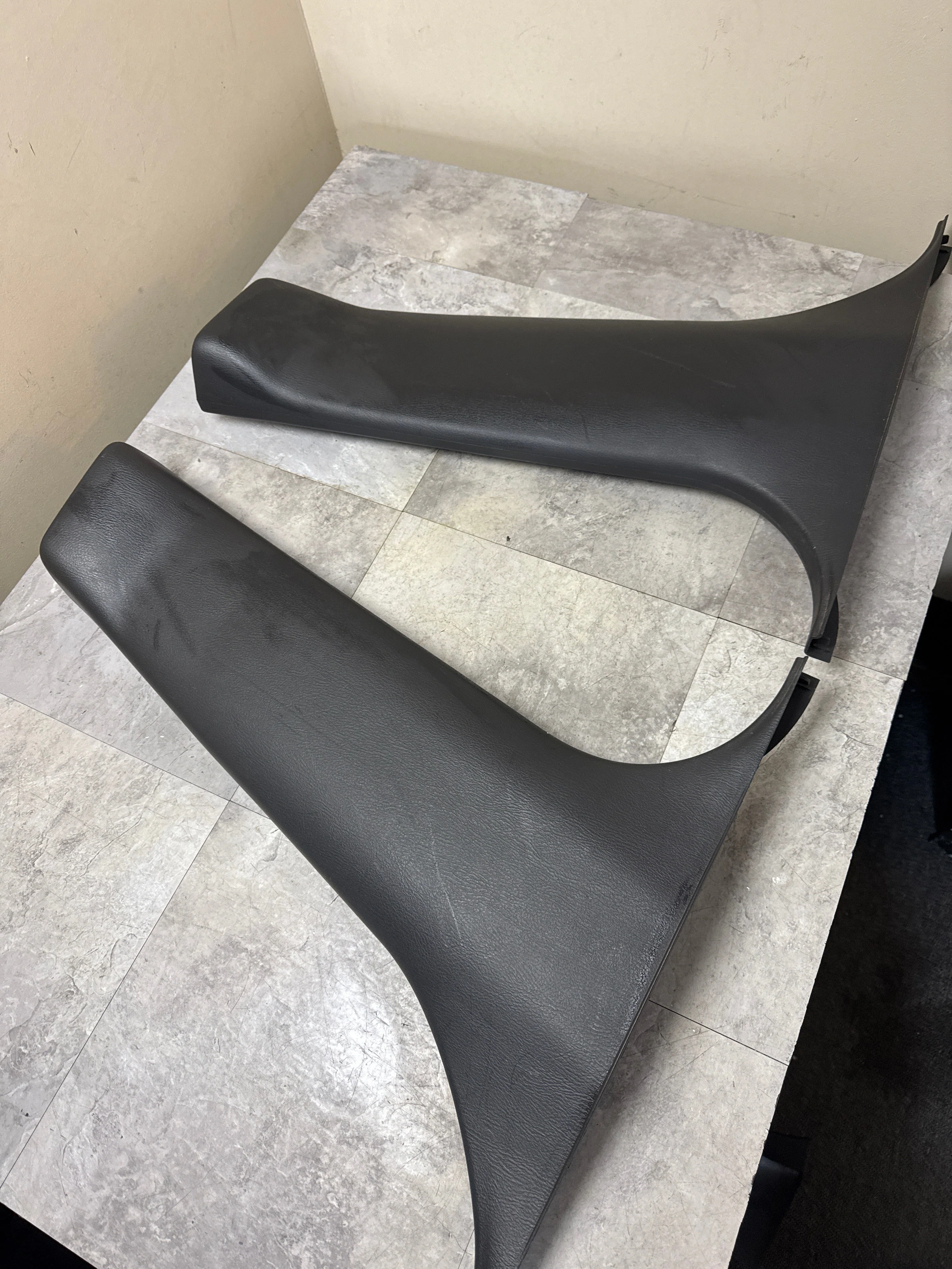 2002-2007 Subaru Impreza WRX STi OEM Lower B Pillar Trim Cover Set RH LH F1 - Image 2