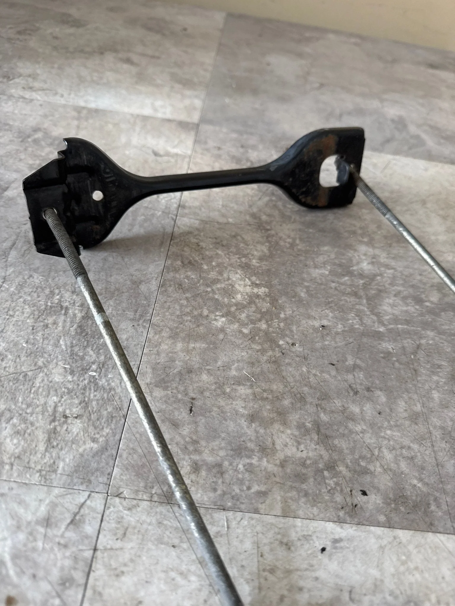 2002-2007 Subaru Impreza WRX STi OEM Battery Tie Down J3 - Image 3