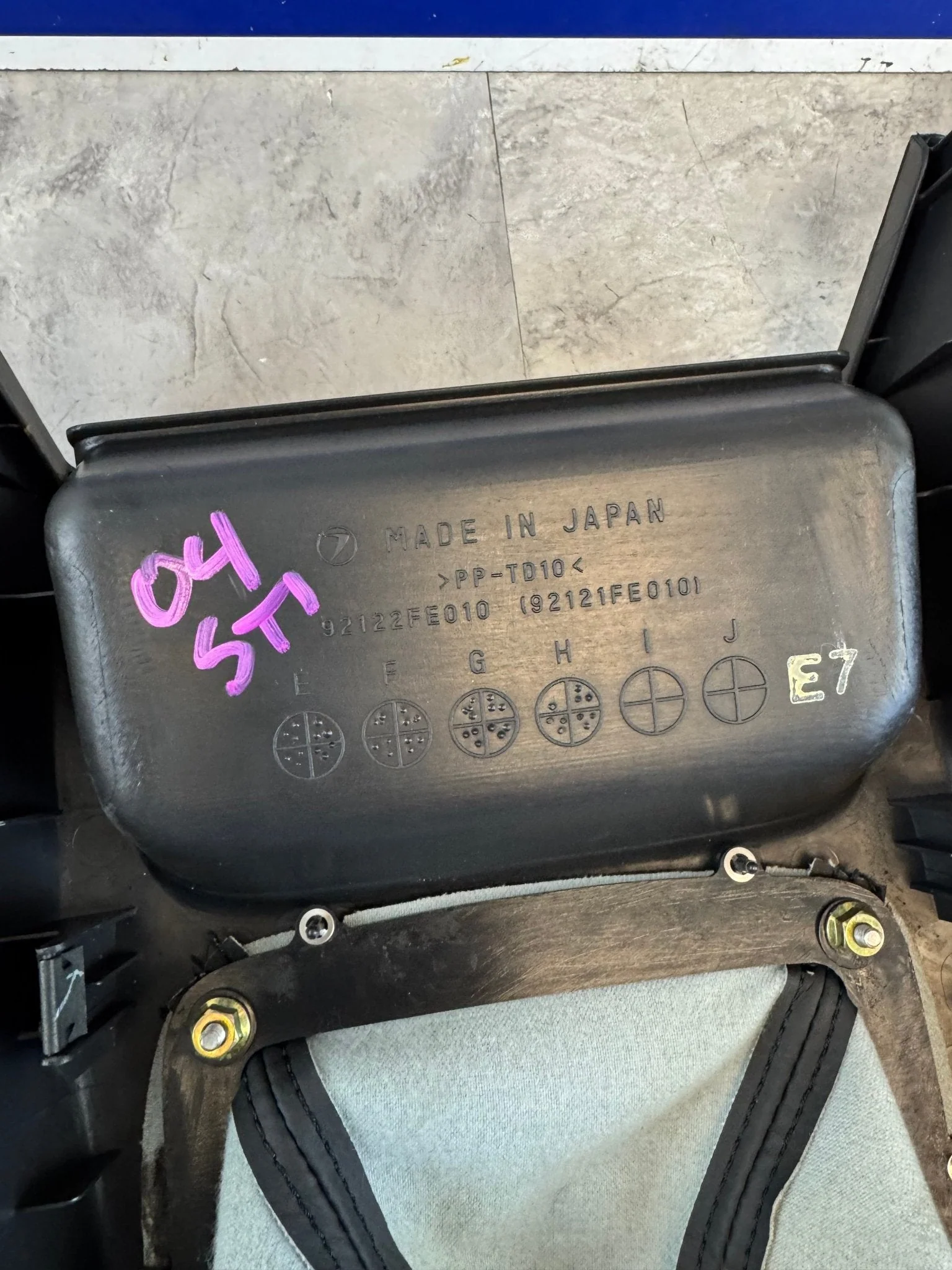 2002-2004 2004 Subaru Impreza WRX STi OEM Shifter Boot Bezel Trim / C3 - Image 4