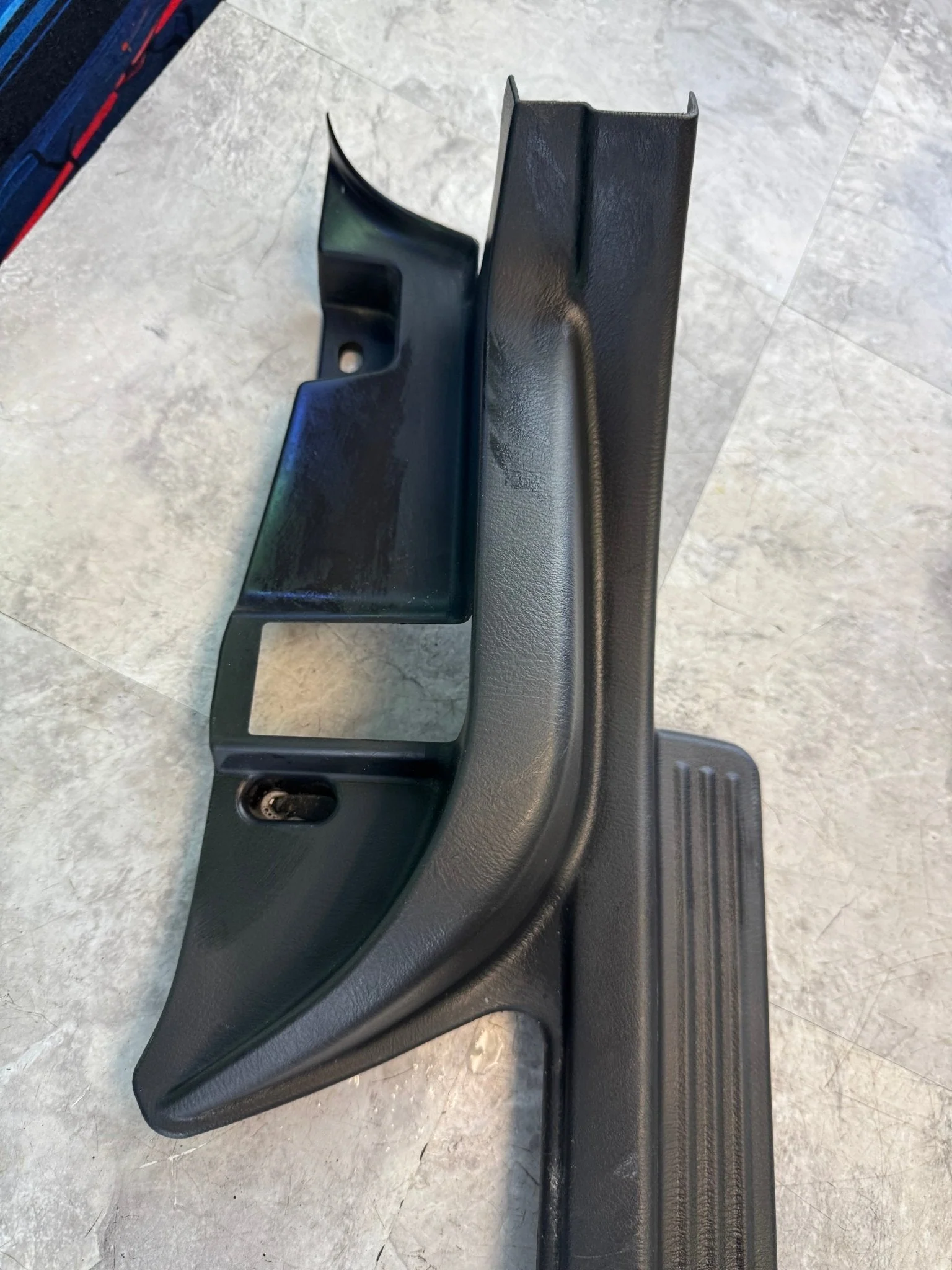 2002-2007 Subaru OEM Impreza/WRX/STi LH Side Rear Door Sill Step Trim (3) M1 - Image 2