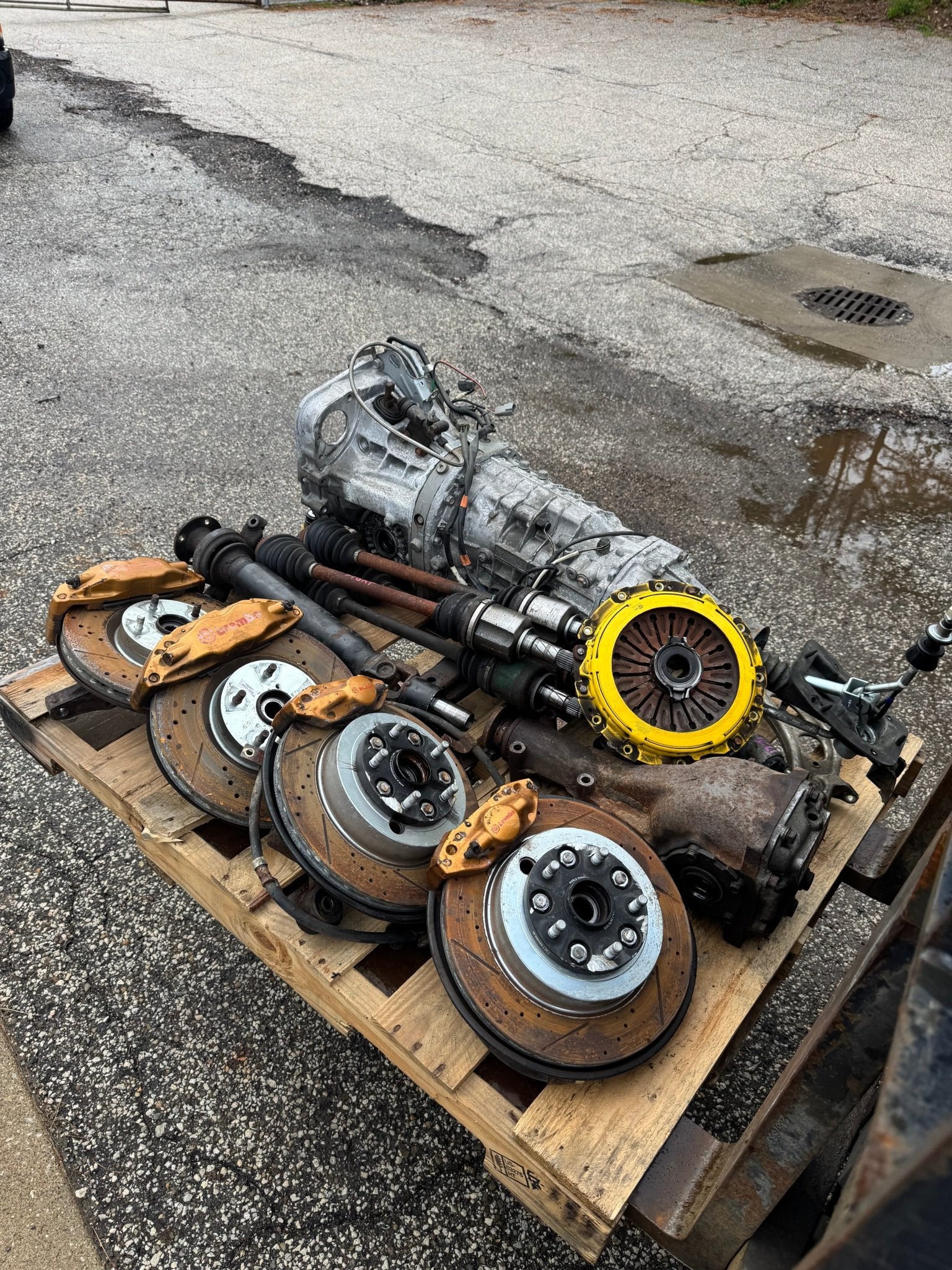 2002-2007 Subaru wrx 6 speed swap STi dccd transmission w/ gold brembos 5x114 r180 - Image 2