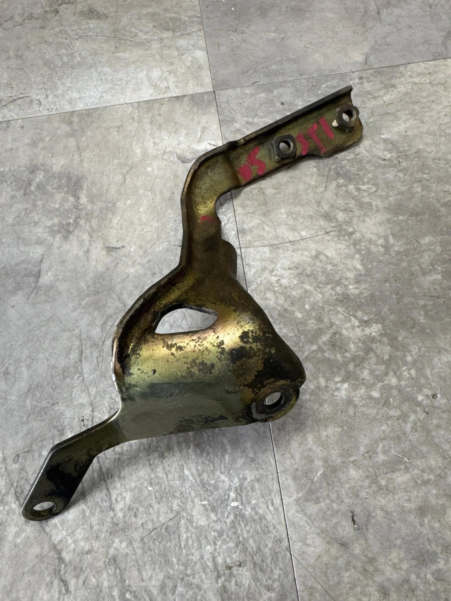 2002-2007 Subaru WRX STi Intercooler Bracket OEM Right Side K2-g - Image 4
