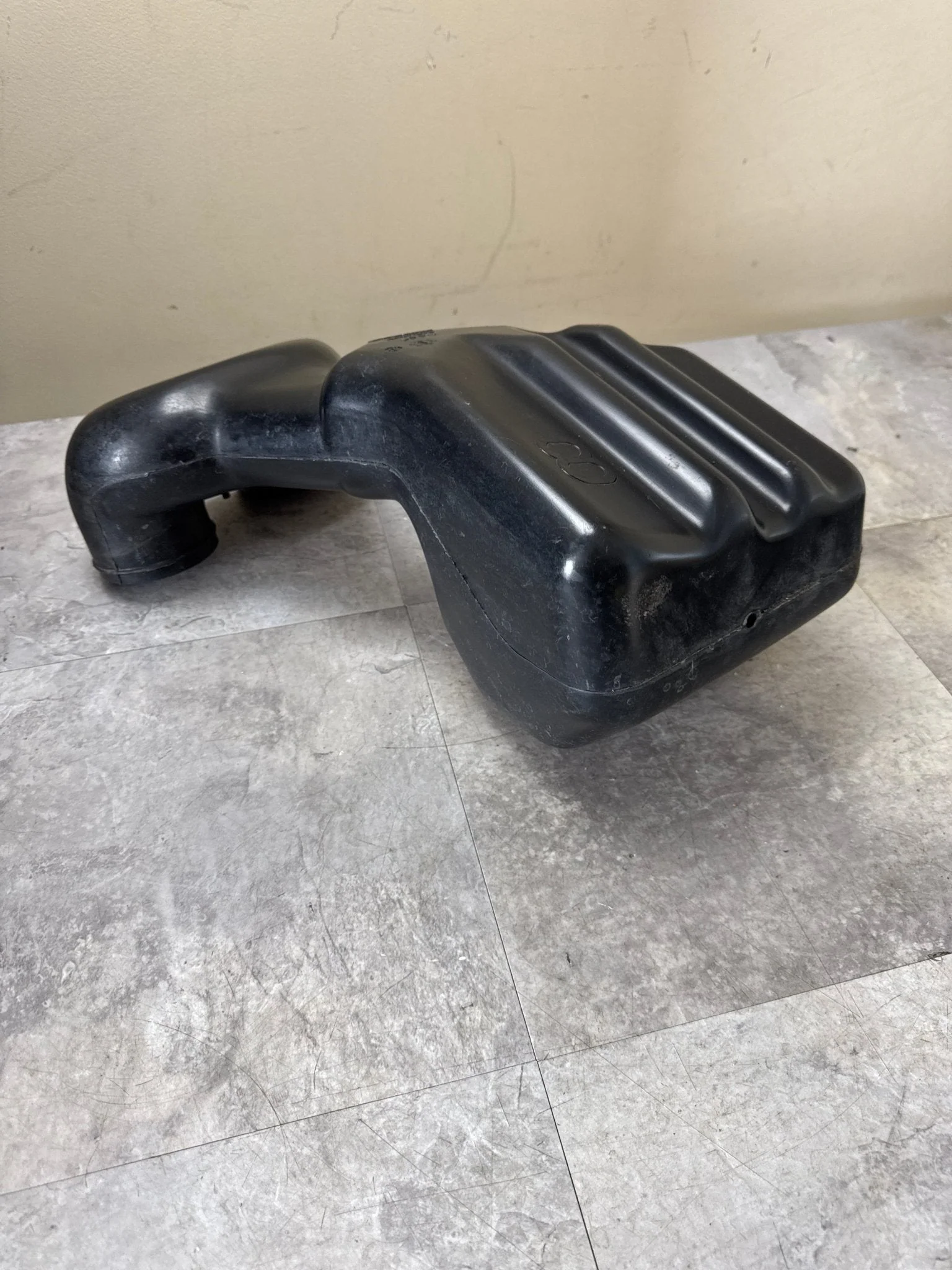 2002-2007 Subaru WRX STi OEM Air Intake Box Snorkel Silencer Resonator Chamber I2