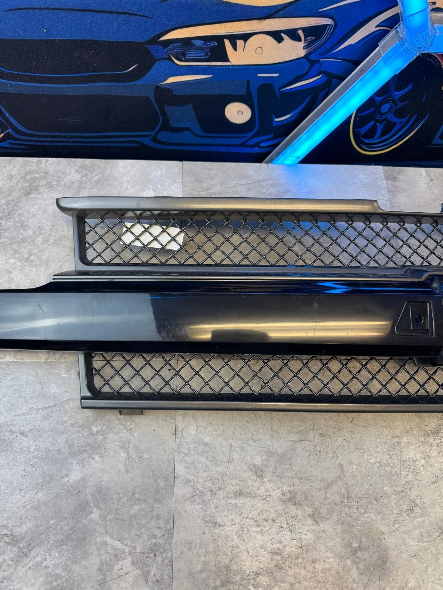 2002-2009 Chevrolet Trailblazer Aftermarket Front Grille Assembly Kit (Strut Wall) - Image 3