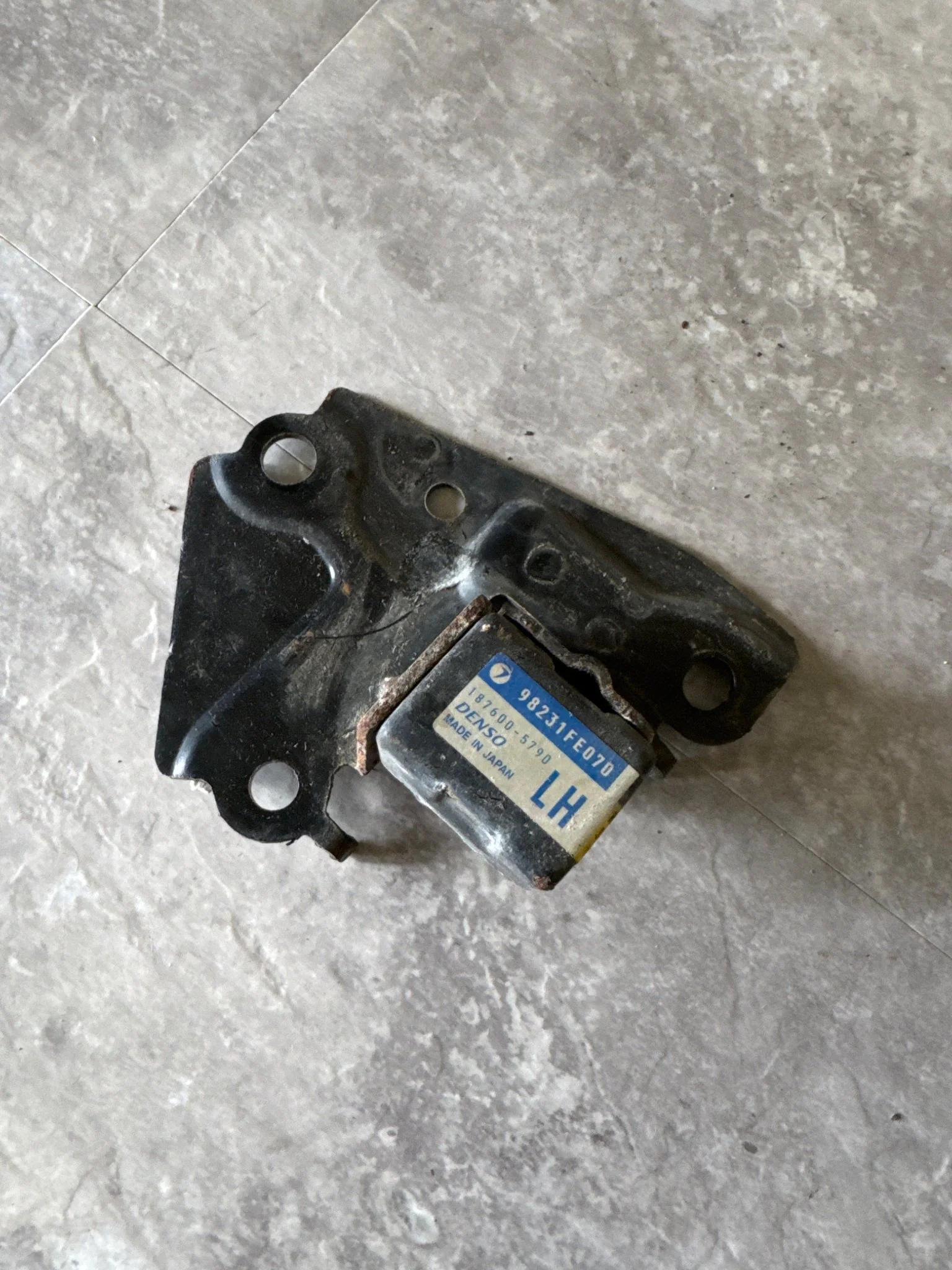 2004 Subaru -05 Sensor Assembly Air Bag Front LH K2-x