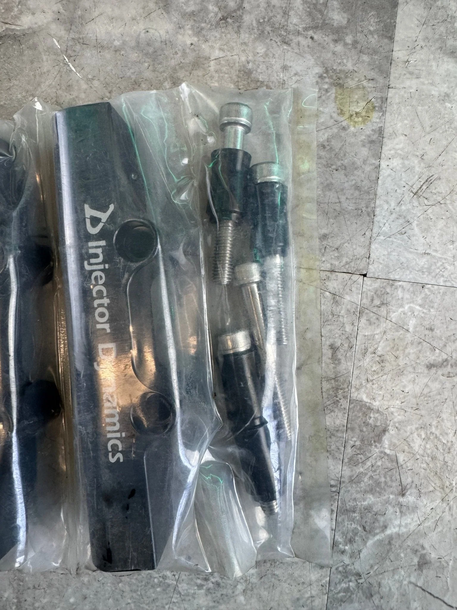 2004-2006 Subaru WRX STi Injector Dynamics ID Side Feed To Top Feel Fuel Injector Conversion Fuel Rails N2 - Image 2