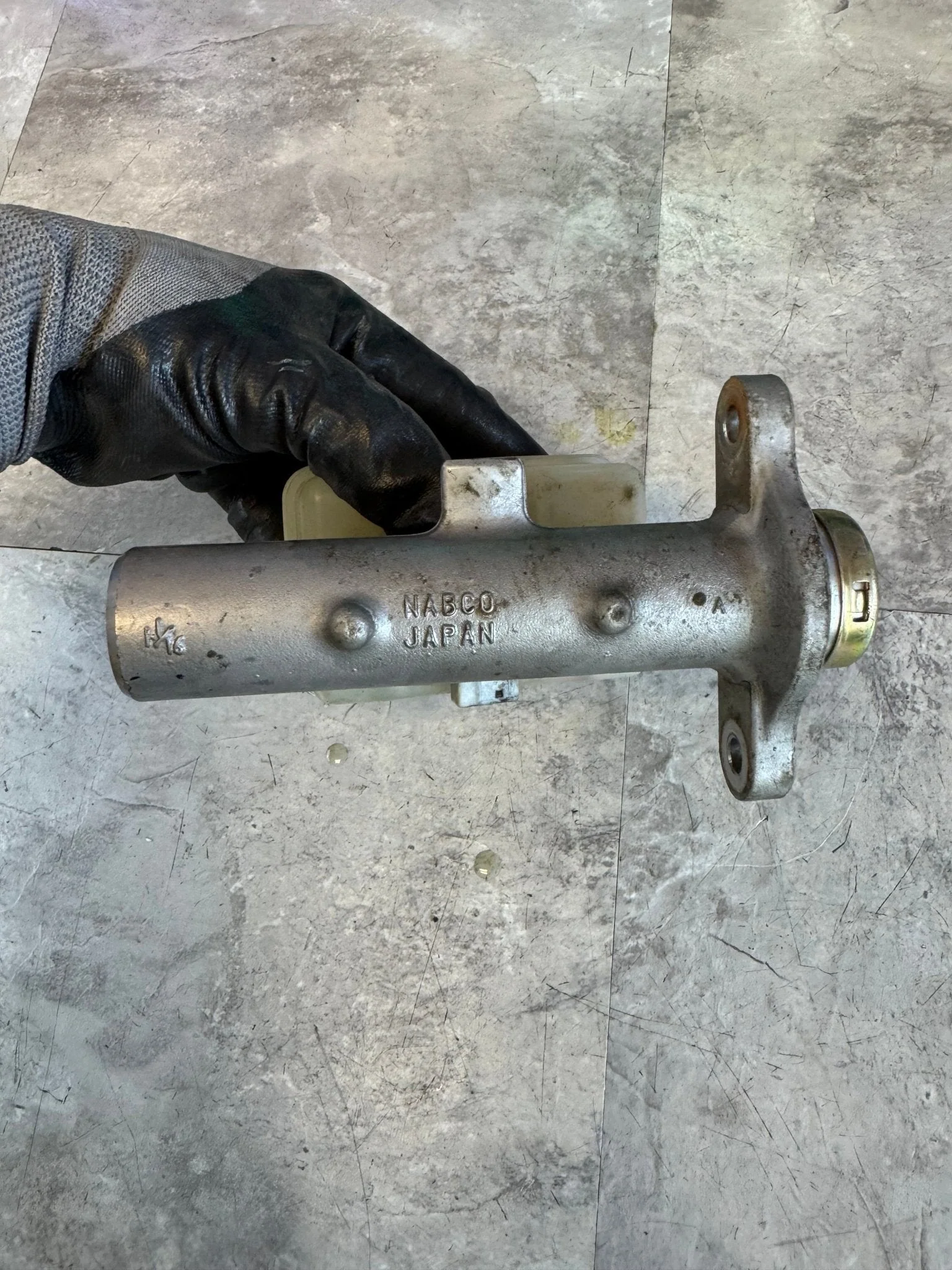 2004-2007 Subaru Impreza WRX STi OEM Brake Master Cylinder Reservoir I2 - Image 6
