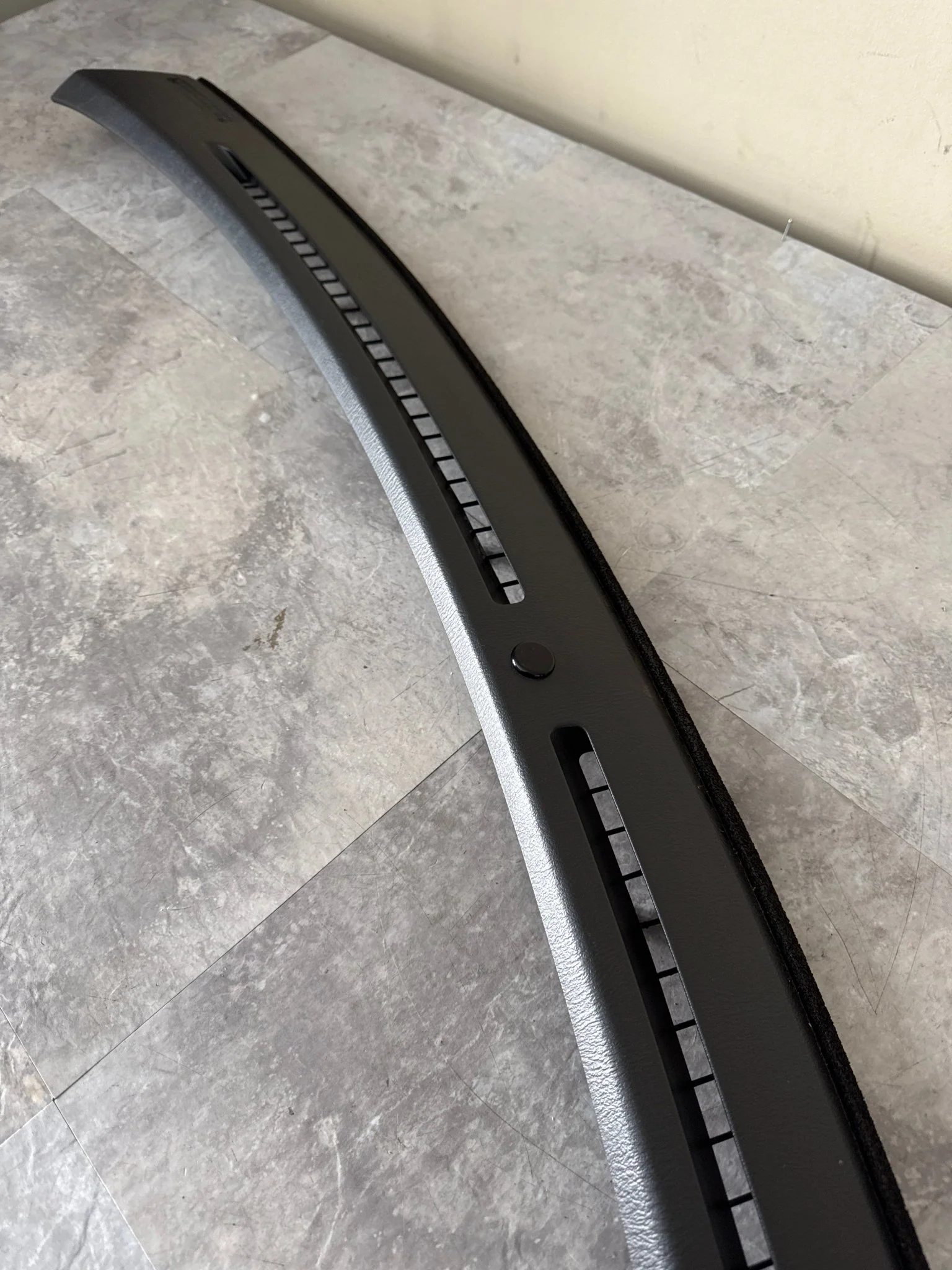 2004-2007 Subaru Impreza WRX STi OEM Interior Front Dash Defrost Vents Trim (2) - Image 3