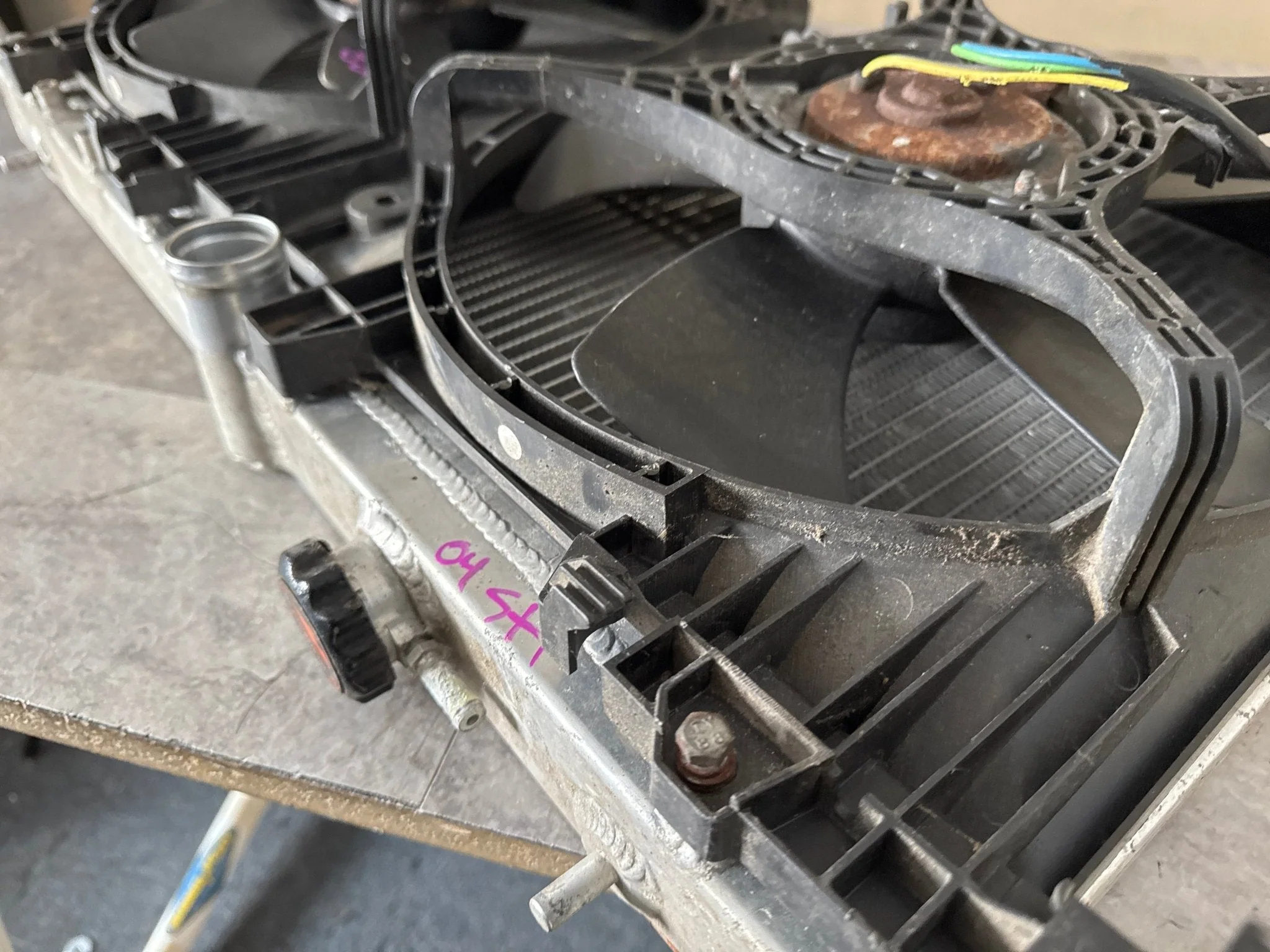 2004-2007 Subaru STi WRX Mishimoto OEM Aluminum Racing Radiator w/ OEM Fans R1 - Image 7