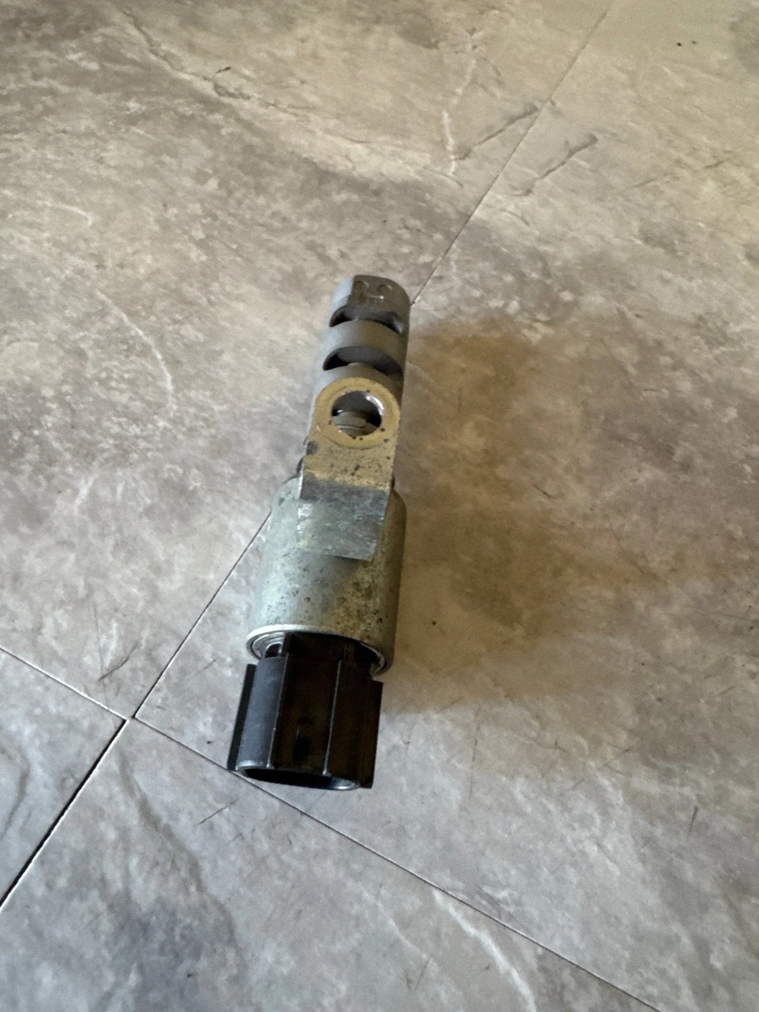2004-2007 Subaru WRX STi AVCS Solenoid Oil Valve J3 - Image 3