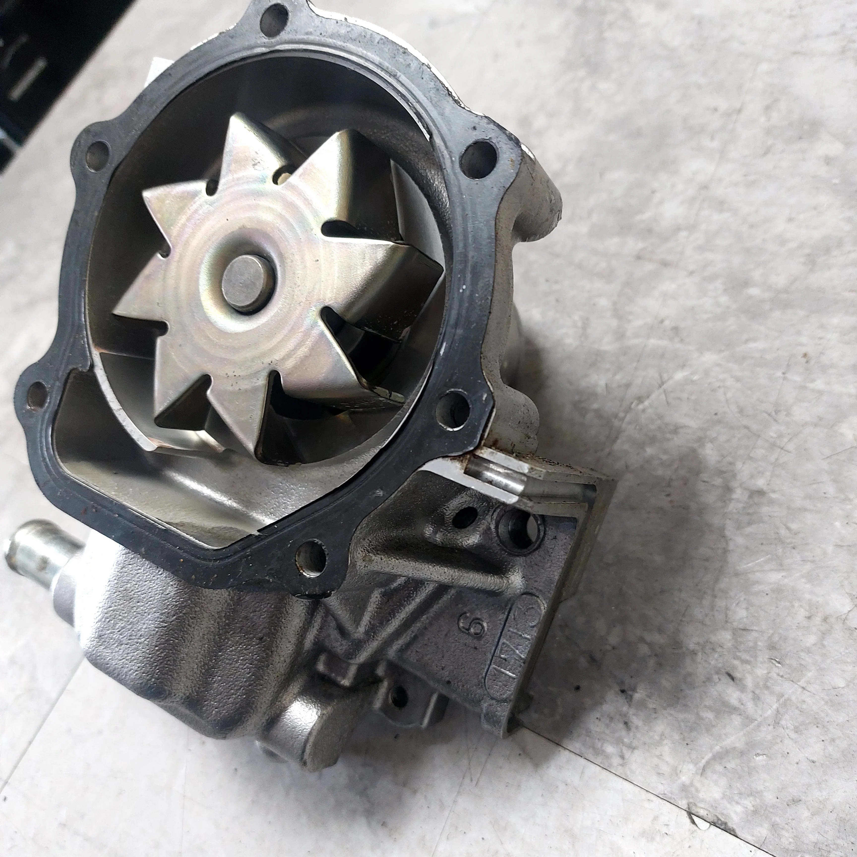 2004-2007 Subaru WRX STi OEM Water Pump EJ257 R2 - Image 4