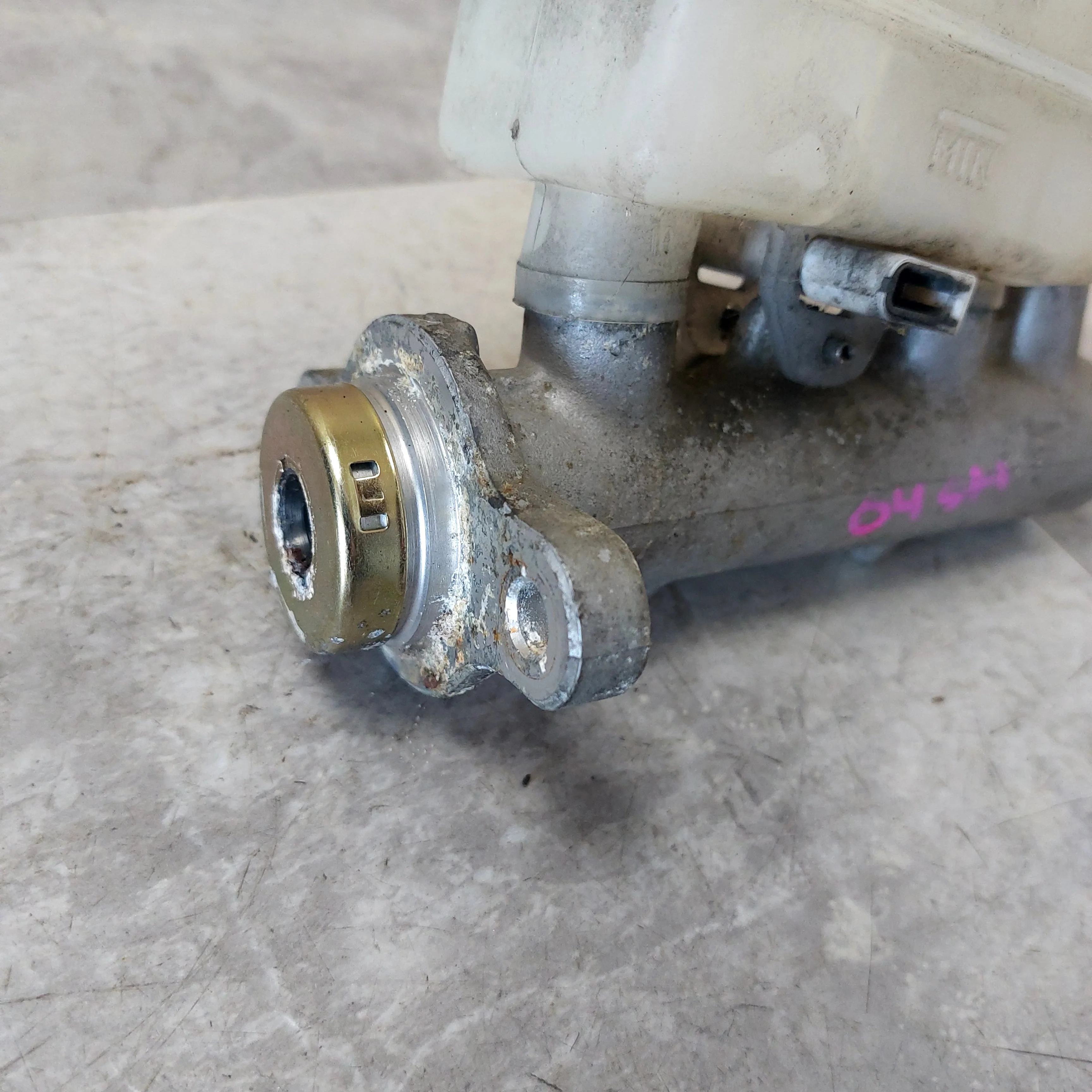 2004-2007 Subaru Impreza WRX STi OEM Brake Master Cylinder Reservoir - Image 2