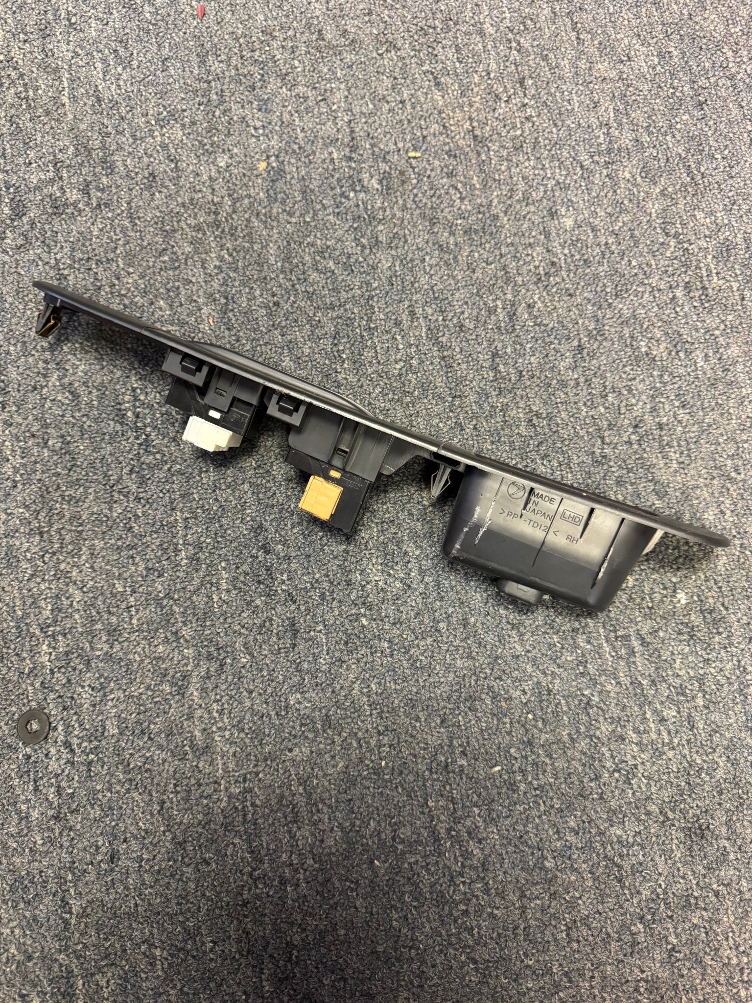 2005-2007 Subaru Impreza WRX STi Front OEM RH Passenger Side Window Lock Switch Trim E2 - Image 4