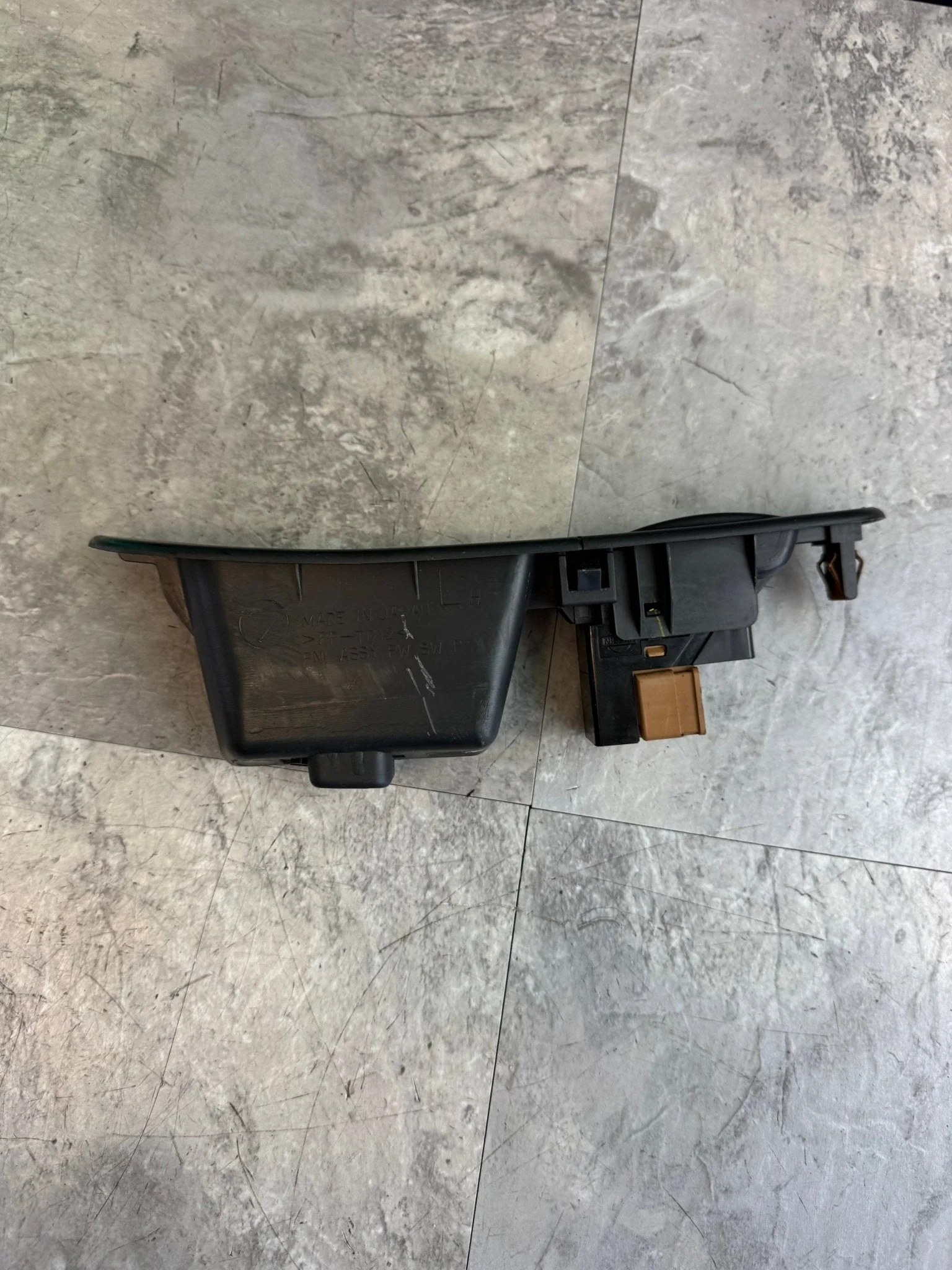 2005-2007 Subaru Impreza WRX STI Rear LH Window Switch Trim E2 - Image 4