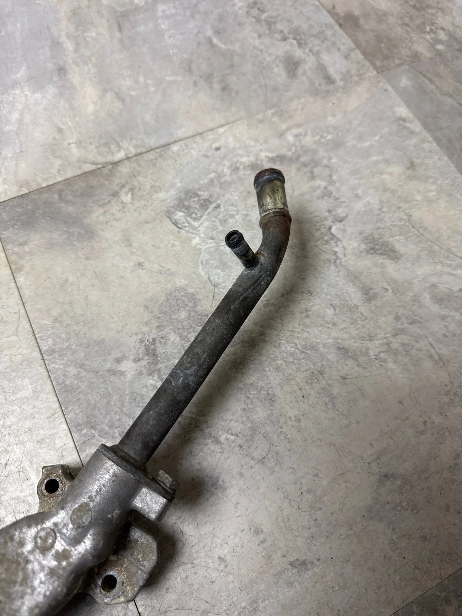 2005-2009 Subaru Legacy GT OEM Coolant Crossover Pipe L3 - Image 4