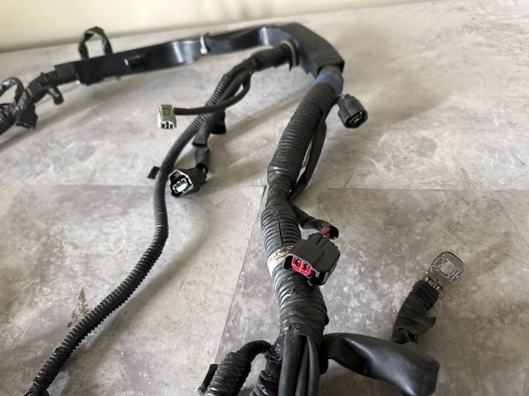 2005 Subaru Impreza WRX Manual OEM Engine Bay Room Wire Harness Wiring K5 - Image 4