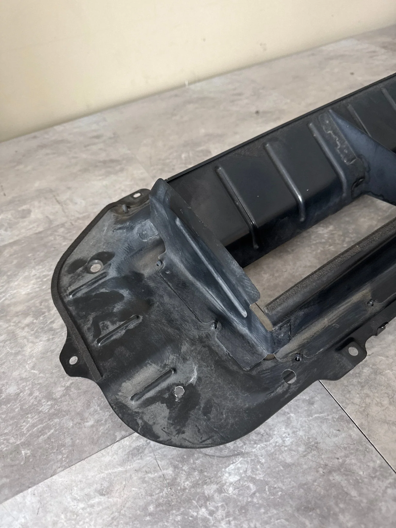 2006-2007 Subaru Impreza WRX STi OEM Intercooler Spray Hood Scoop Splitter Assembly (07 STi) E5 - Image 6