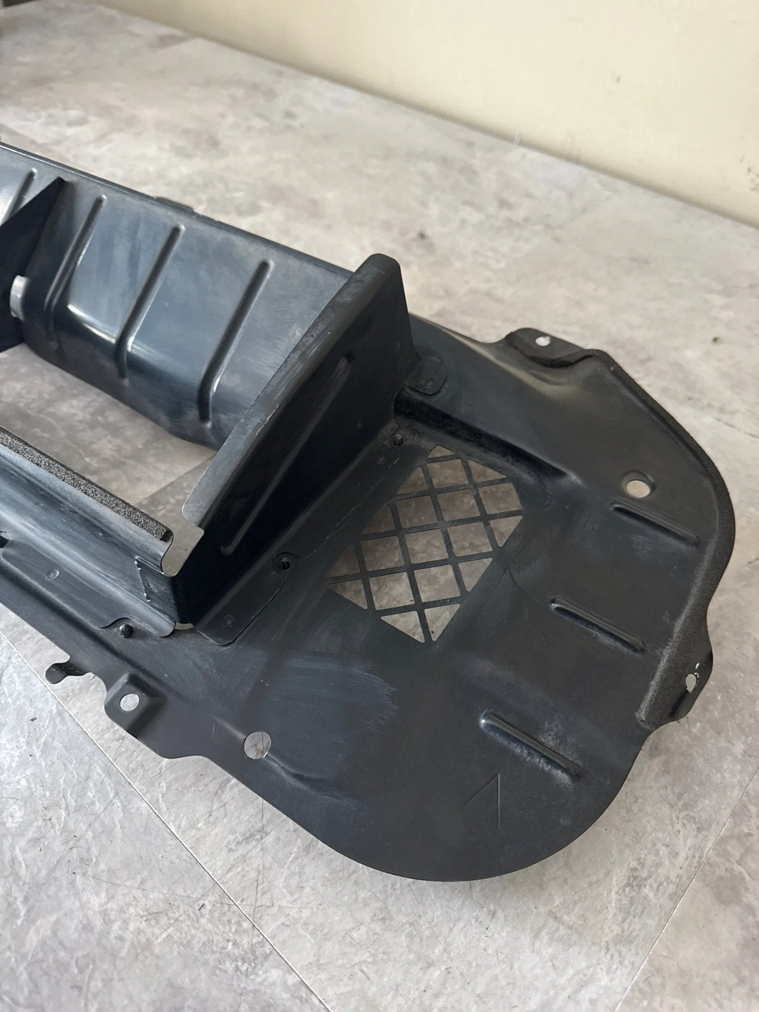 2006-2007 Subaru Impreza WRX STi OEM Intercooler Spray Hood Scoop Splitter Assembly (07 STi) E5 - Image 7
