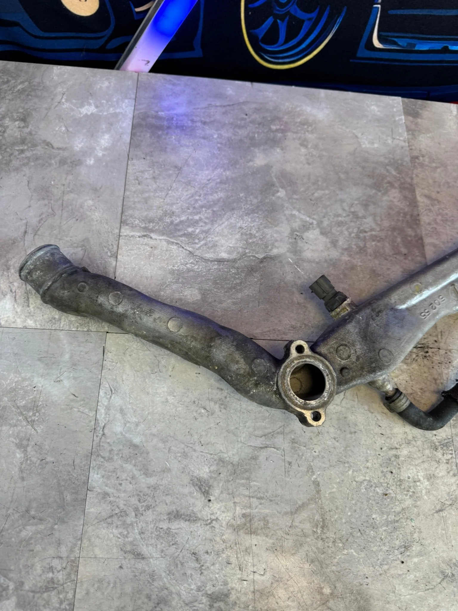 2006-2007 Subaru WRX STi Engine OEM Coolant Crossover Assembly L3 - Image 8