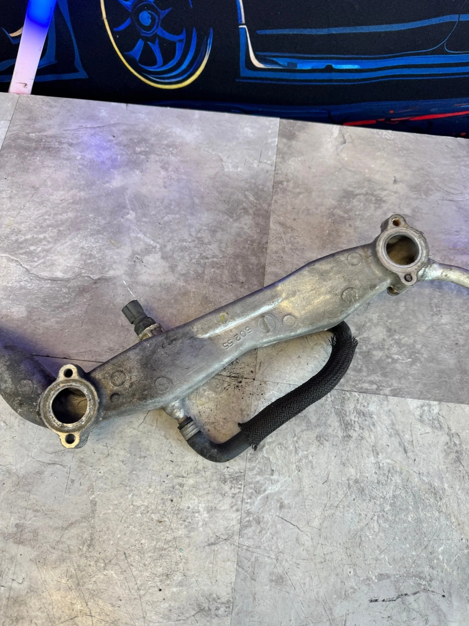 2006-2007 Subaru WRX STi Engine OEM Coolant Crossover Assembly L3 - Image 9