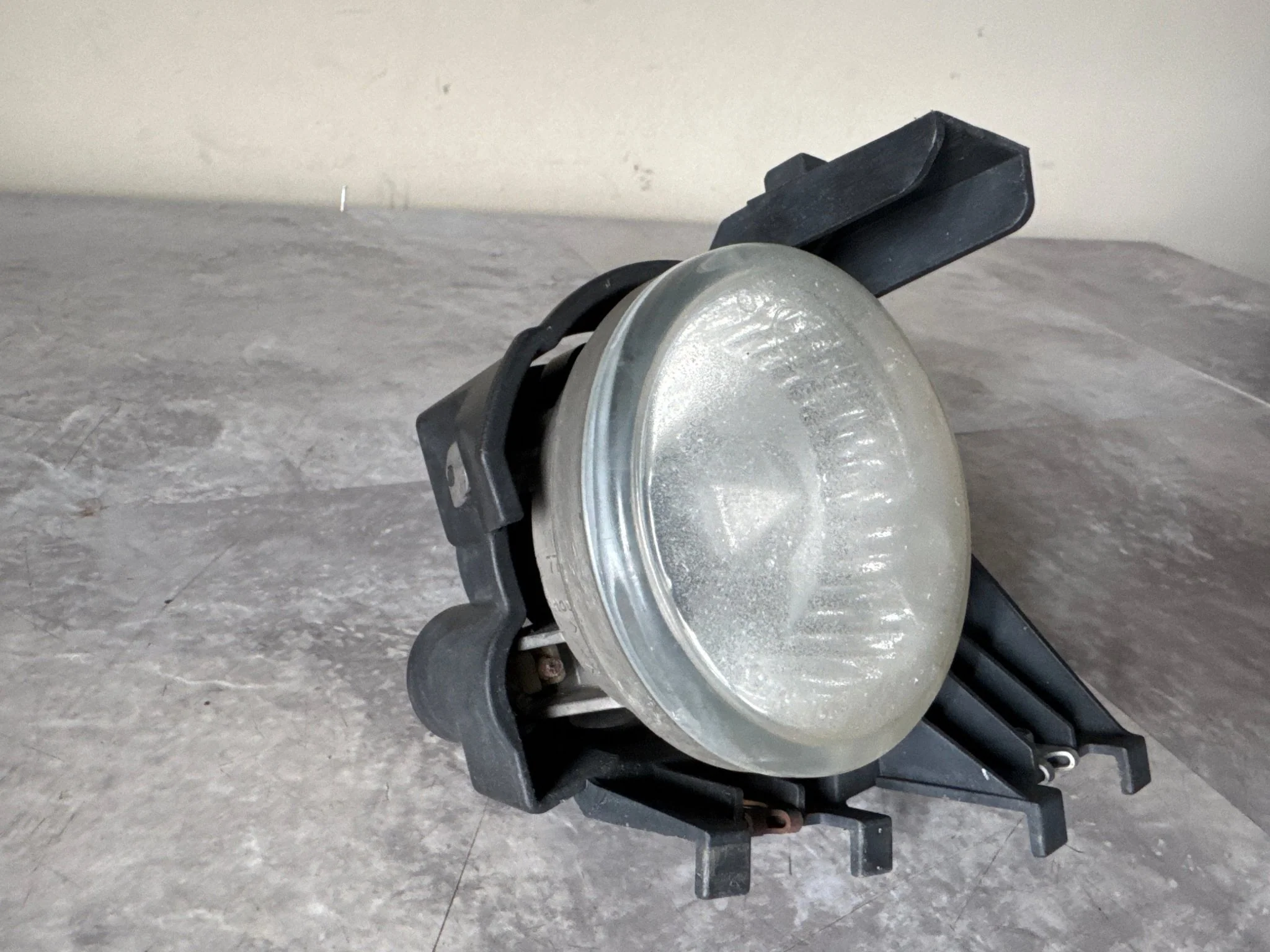 2008-2010 Subaru Impreza WRX OEM Passenger Fog Light Lamp Right RH I2 - Image 2