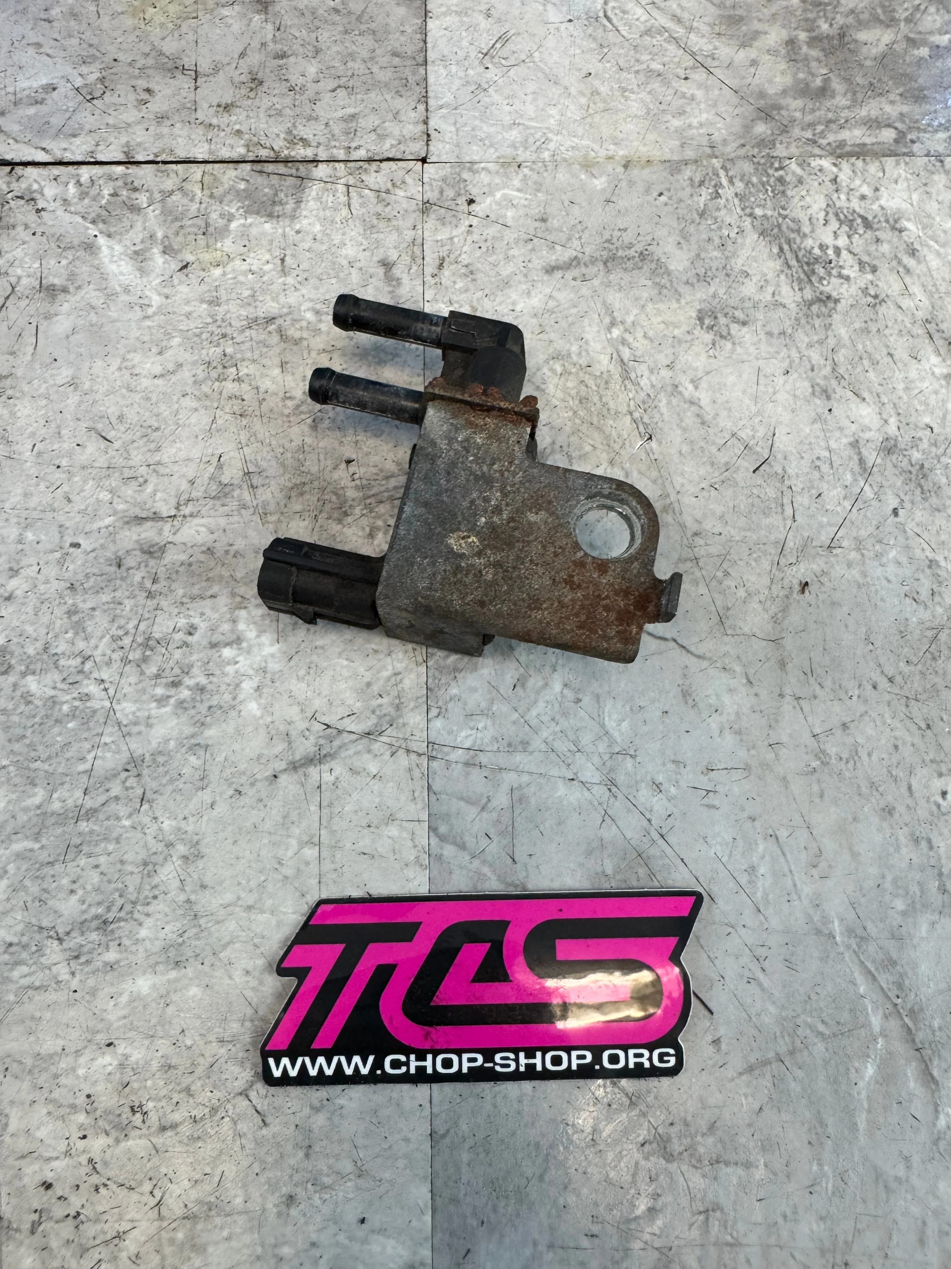 2008-2014 Subaru WRX / 2009-2013 FXT OEM EGR Valve Solenoid K2q - Image 4