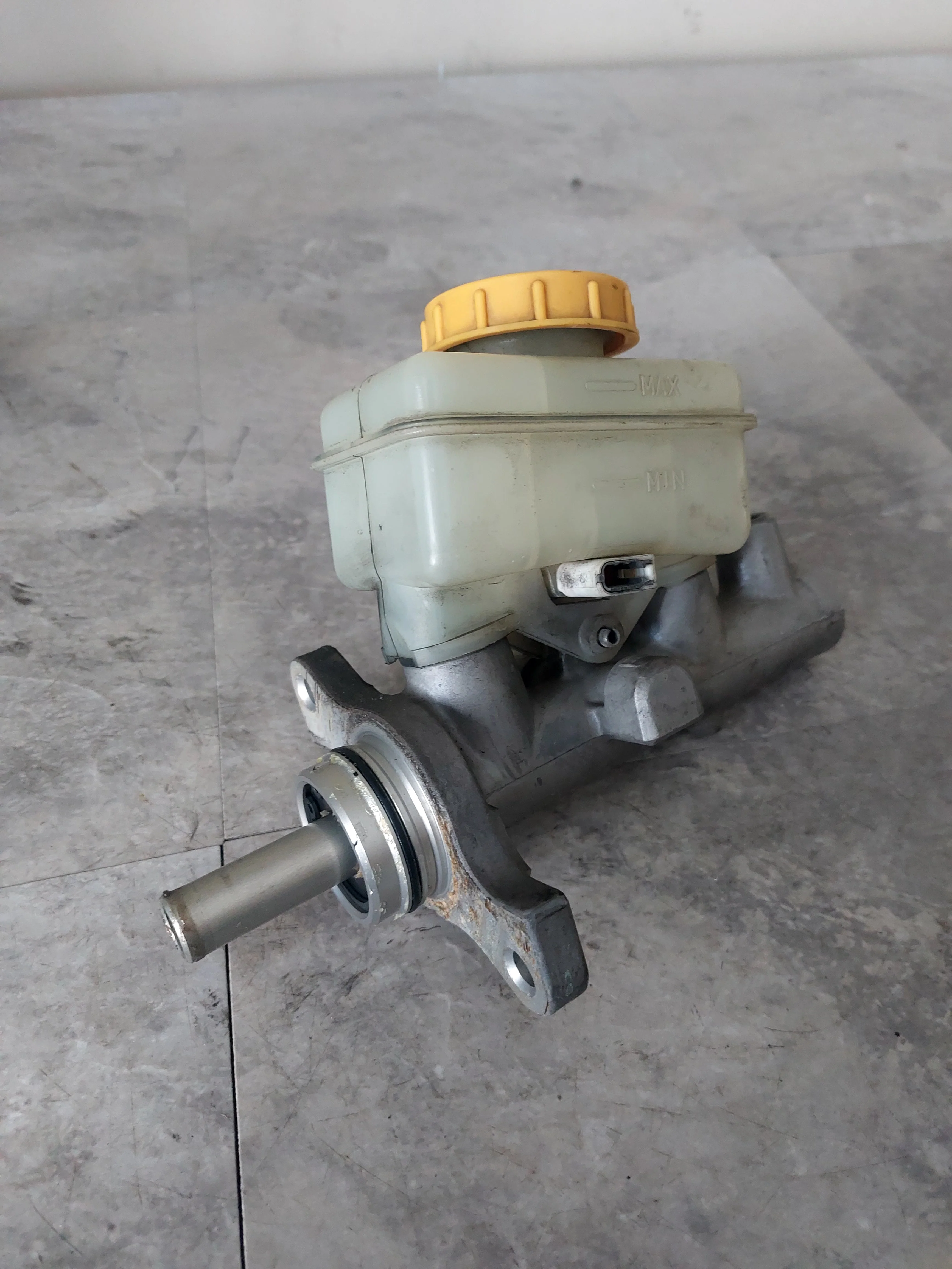 2008-2014 Subaru WRX OEM Master Cylinder w Reservoir I2