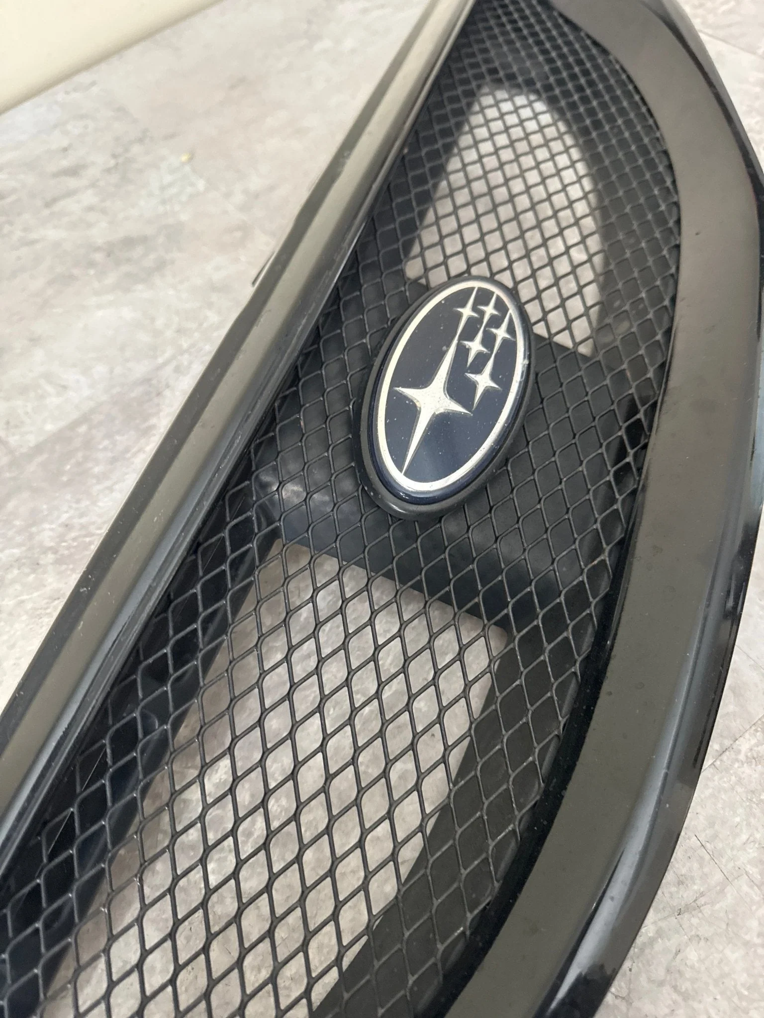 2008-2014 Subaru WRX STi OEM Sport Mesh Grille Obsidian Black (Broken tab) R1 - Image 4