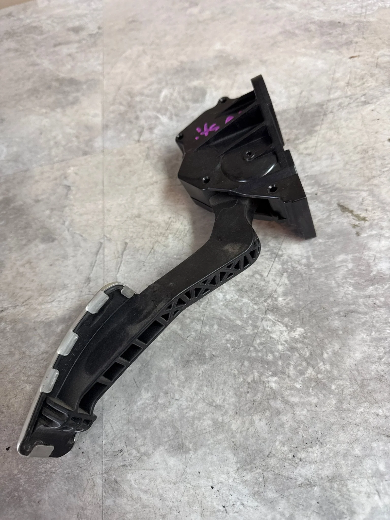 2015-2020 Subaru WRX STi OEM Accelerator Gas Fuel Pedal Assembly J3 - Image 2
