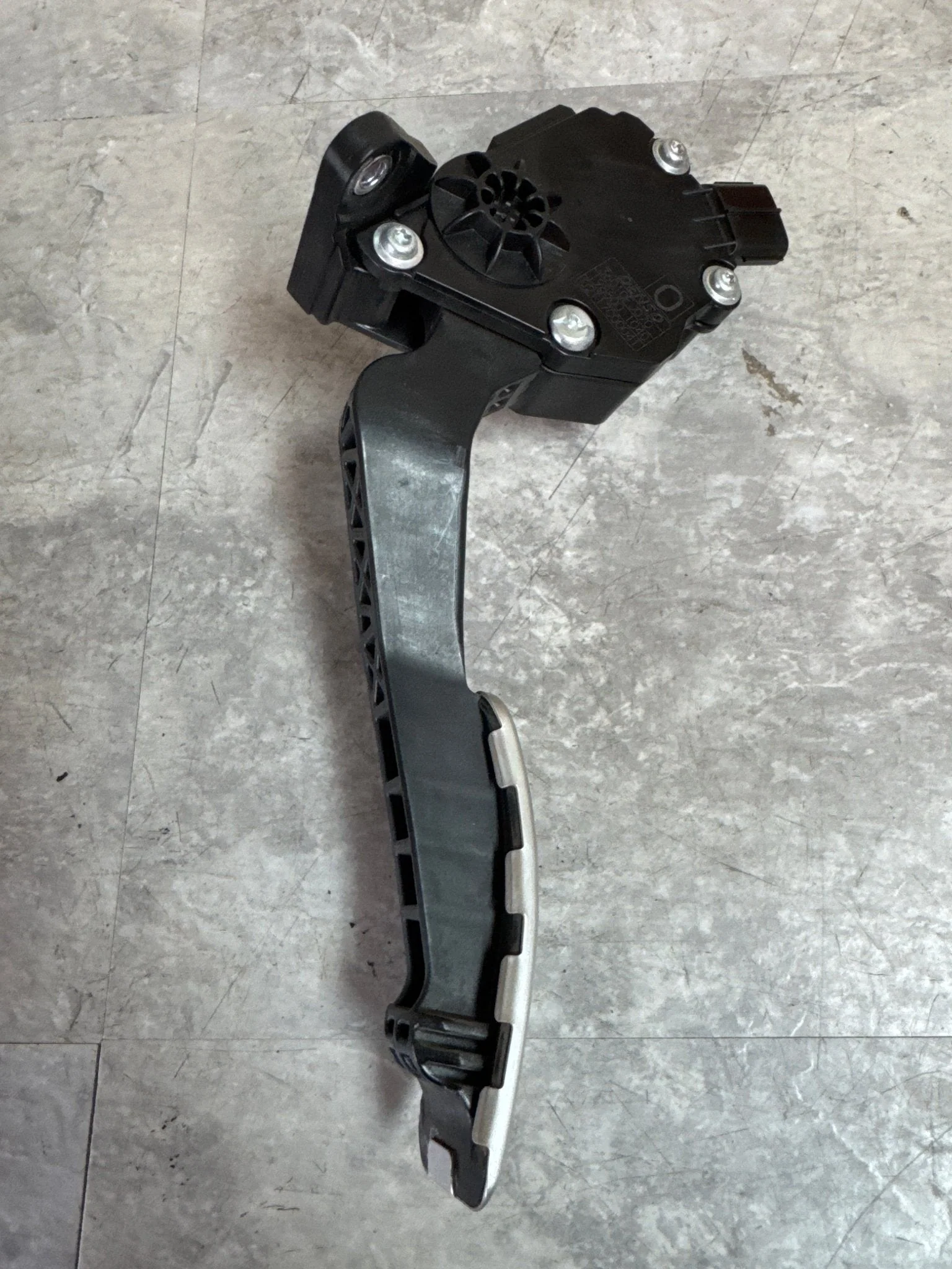 2015-2020 Subaru WRX STi OEM Accelerator Gas Fuel Pedal Assembly J3 - Image 3