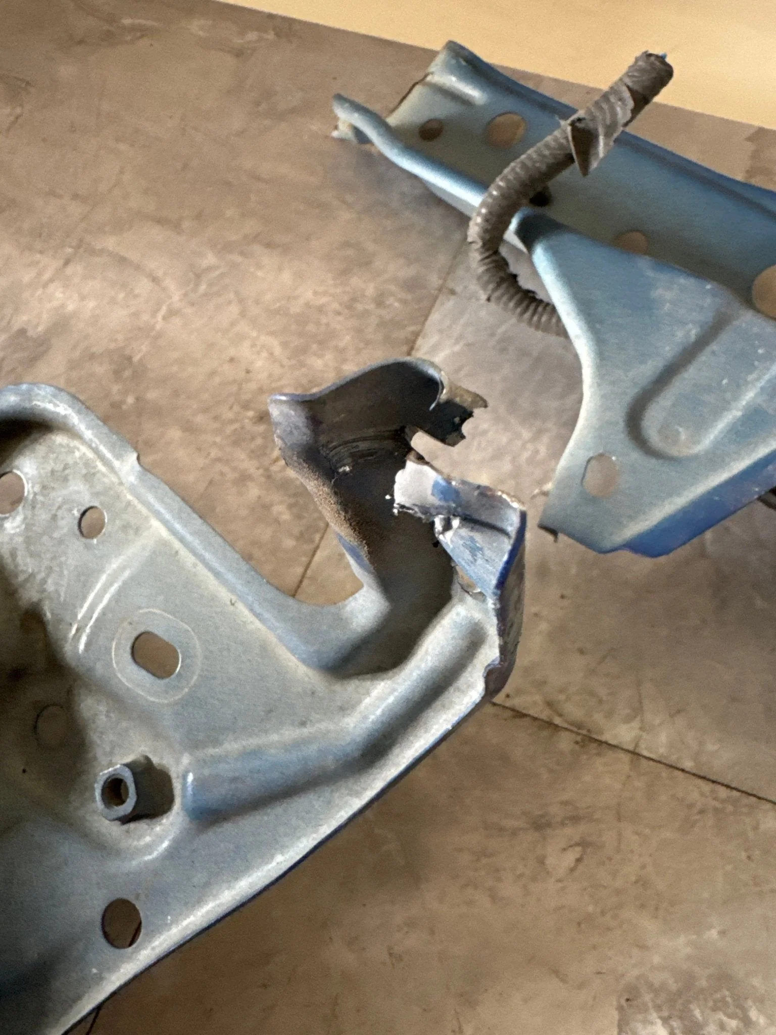 2015-2020 Subaru WRX STI Passenger Headlight Bucket Bracket Support I1 - Image 8