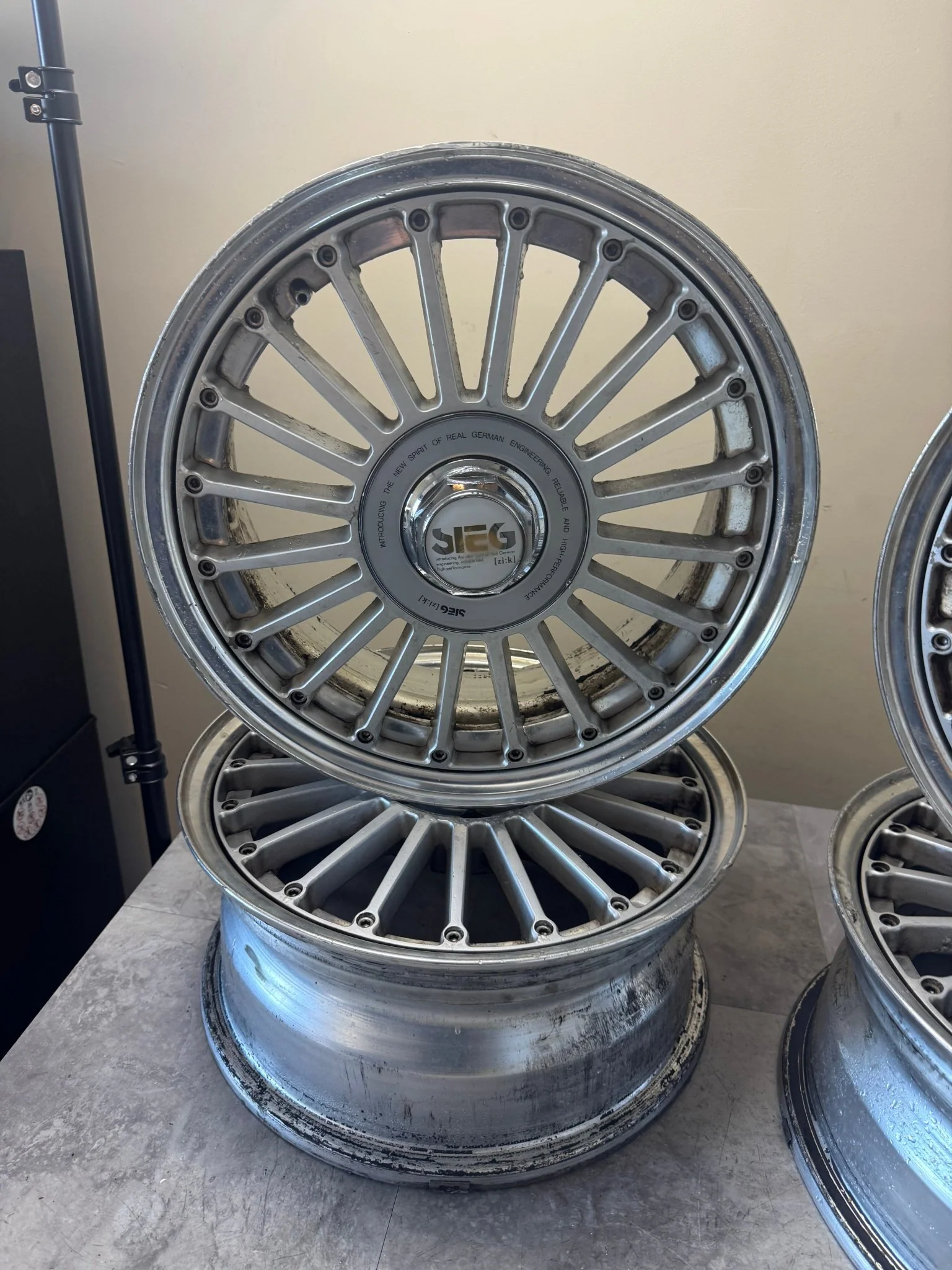 3pc Sieg Fins By Work Wheels 15 Inch 6.5 Wide 5x114.3 +46 - Image 2