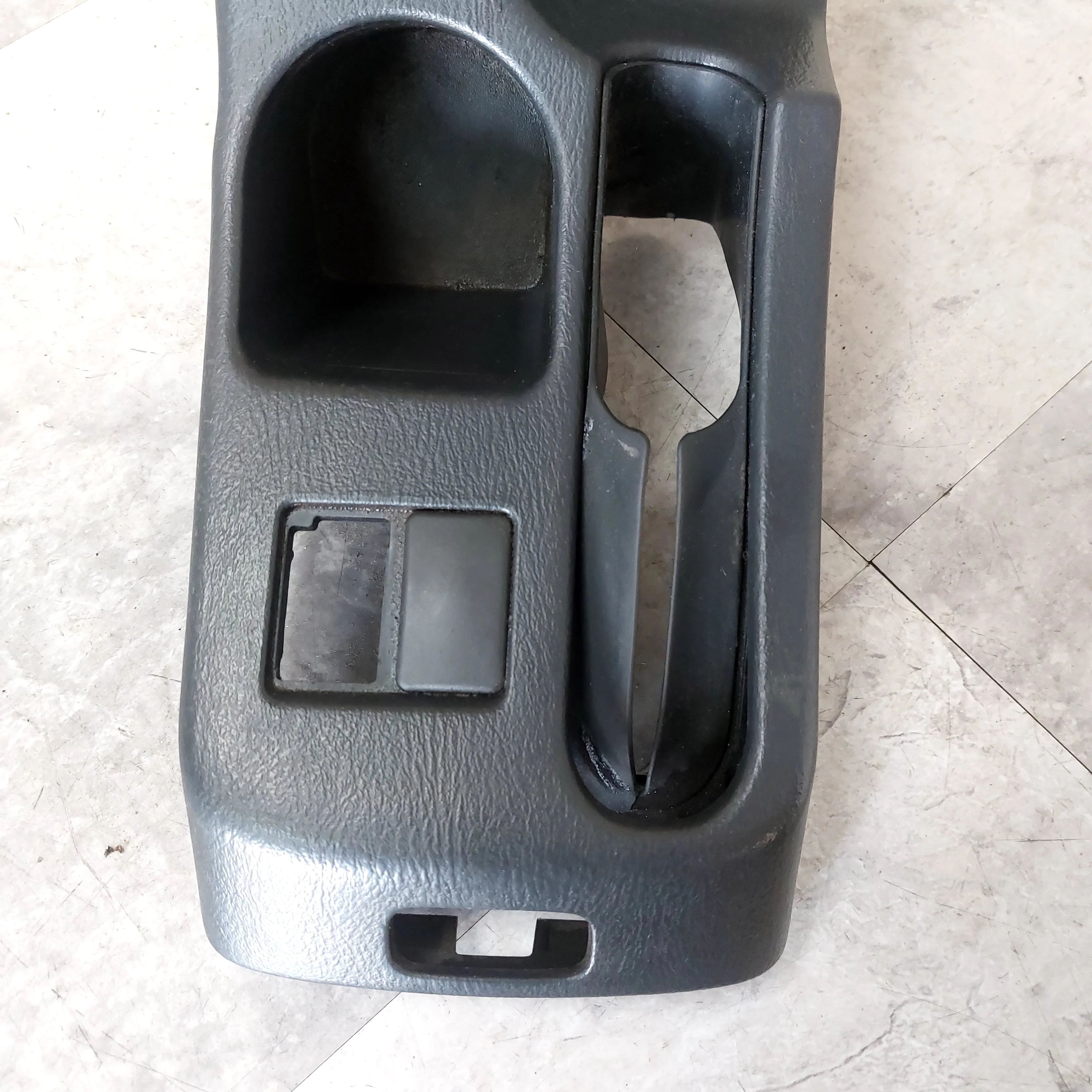 2002-2004 Subaru Impreza WRX STi Center Console E Brake Cup Holder Trim Side Mirror Regulator - Image 2