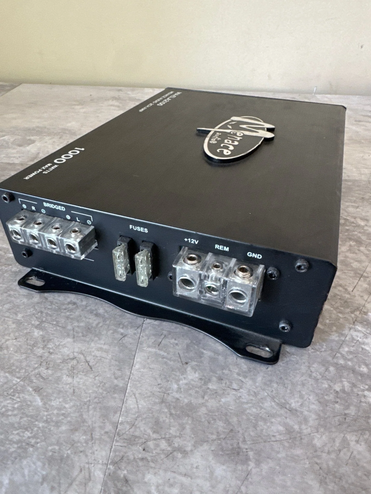 Menace MA-ELA2100 1000 Watt 2CH Amp R2 - Image 5